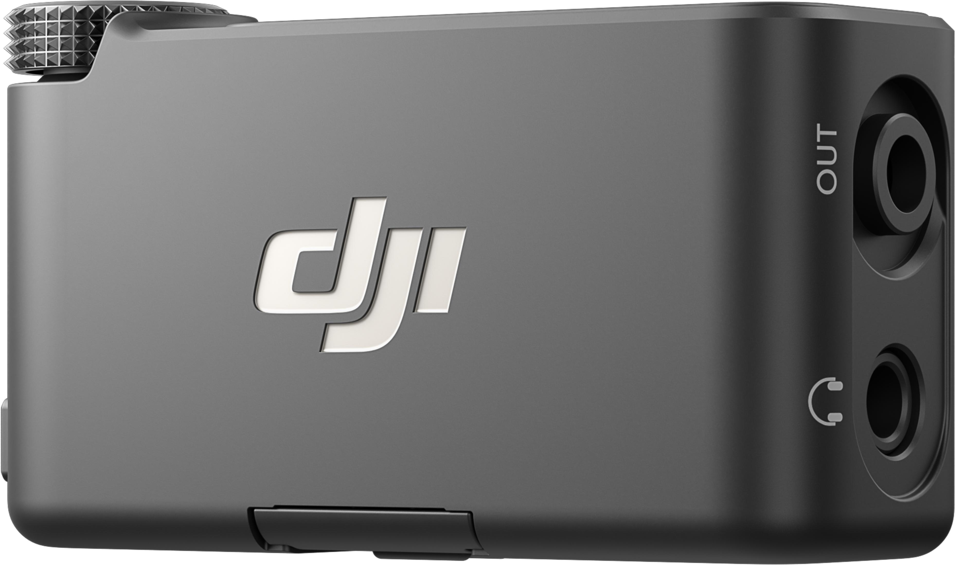Microfono DJI grigio con manopola testurizzata e porte audio.