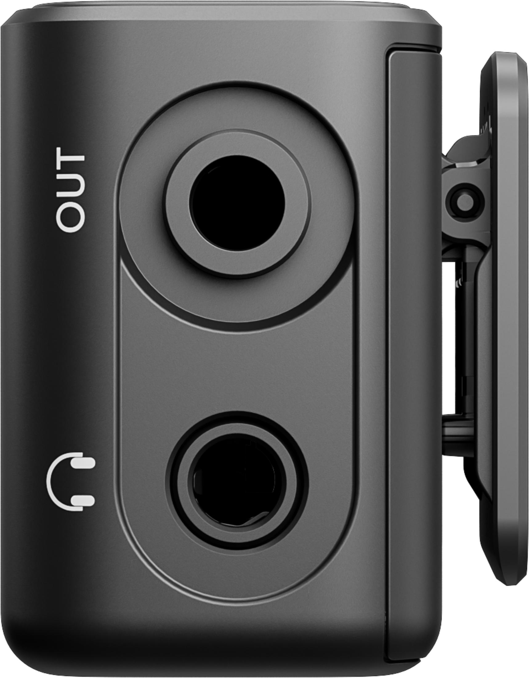Interfaccia audio nera con jack per cuffie e uscita.