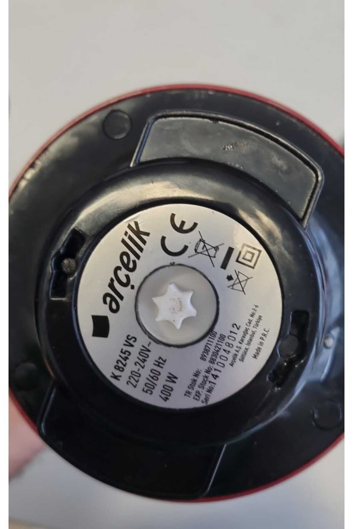 Arçelik cihazı isim etiketi, K 8245 VS modeli, 220-240V, 400W.