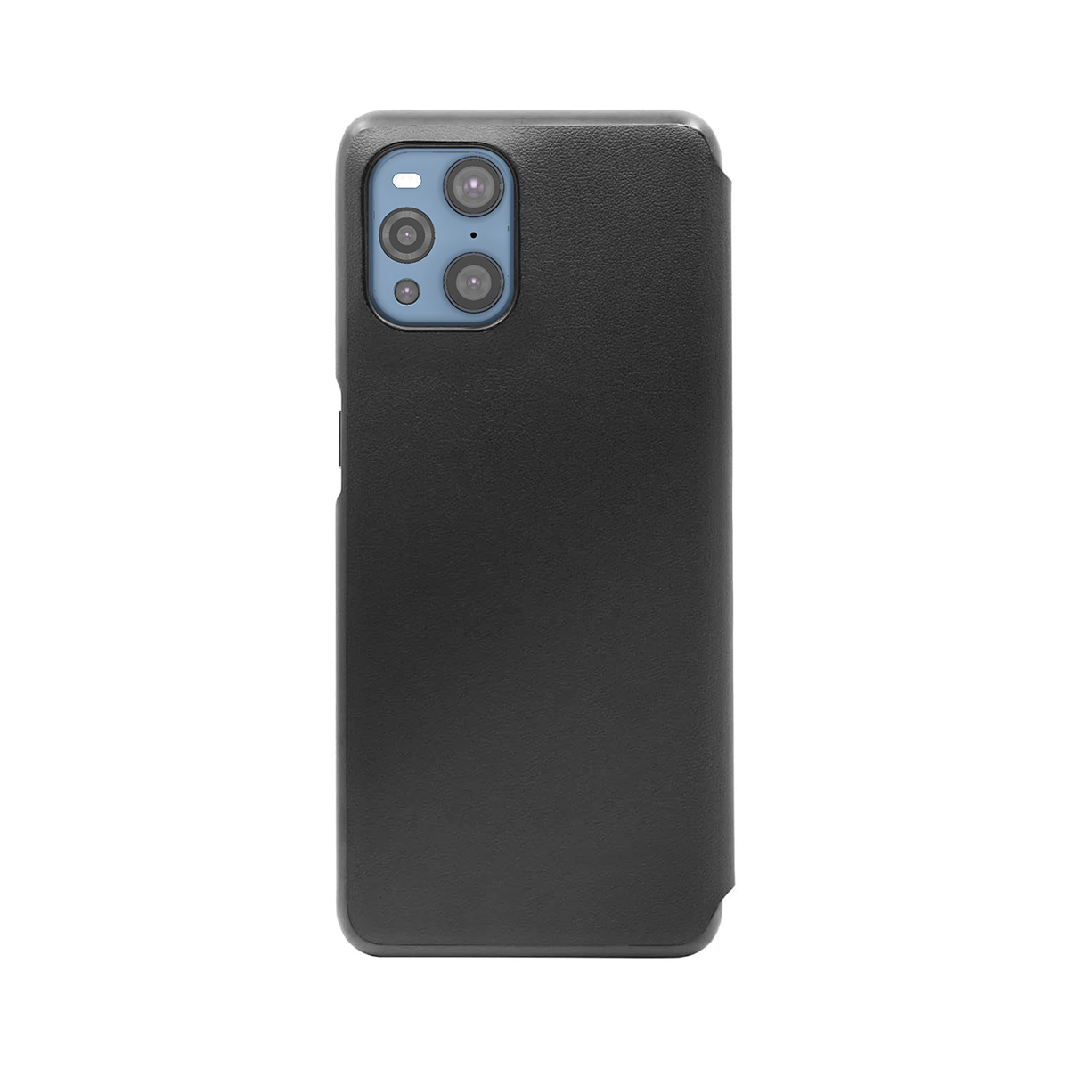 Telefono nero con tre fotocamere su sfondo blu.