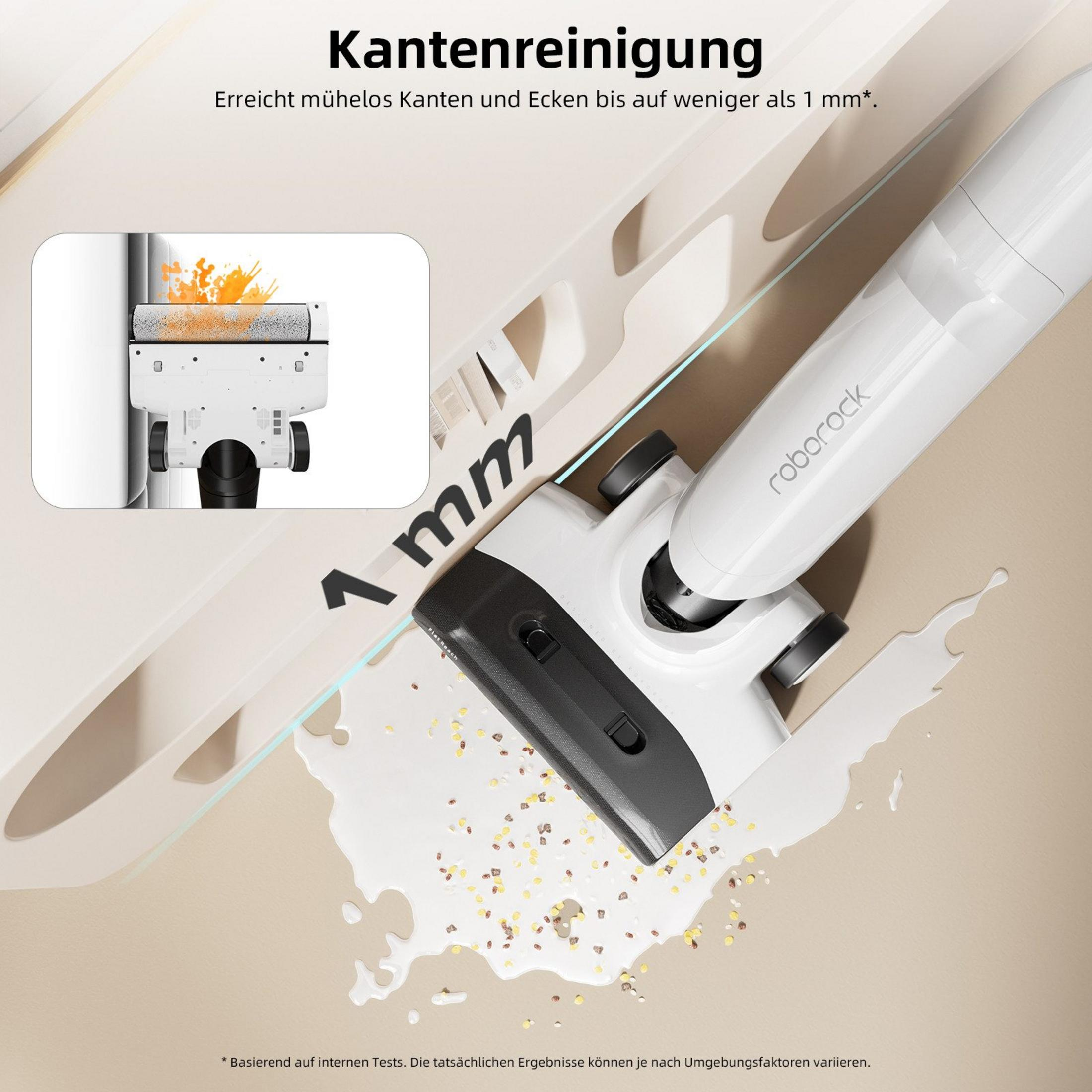 Ein weißer Roborock Bodenreiniger saugt eine Flüssigkeit mit Krümeln auf.
