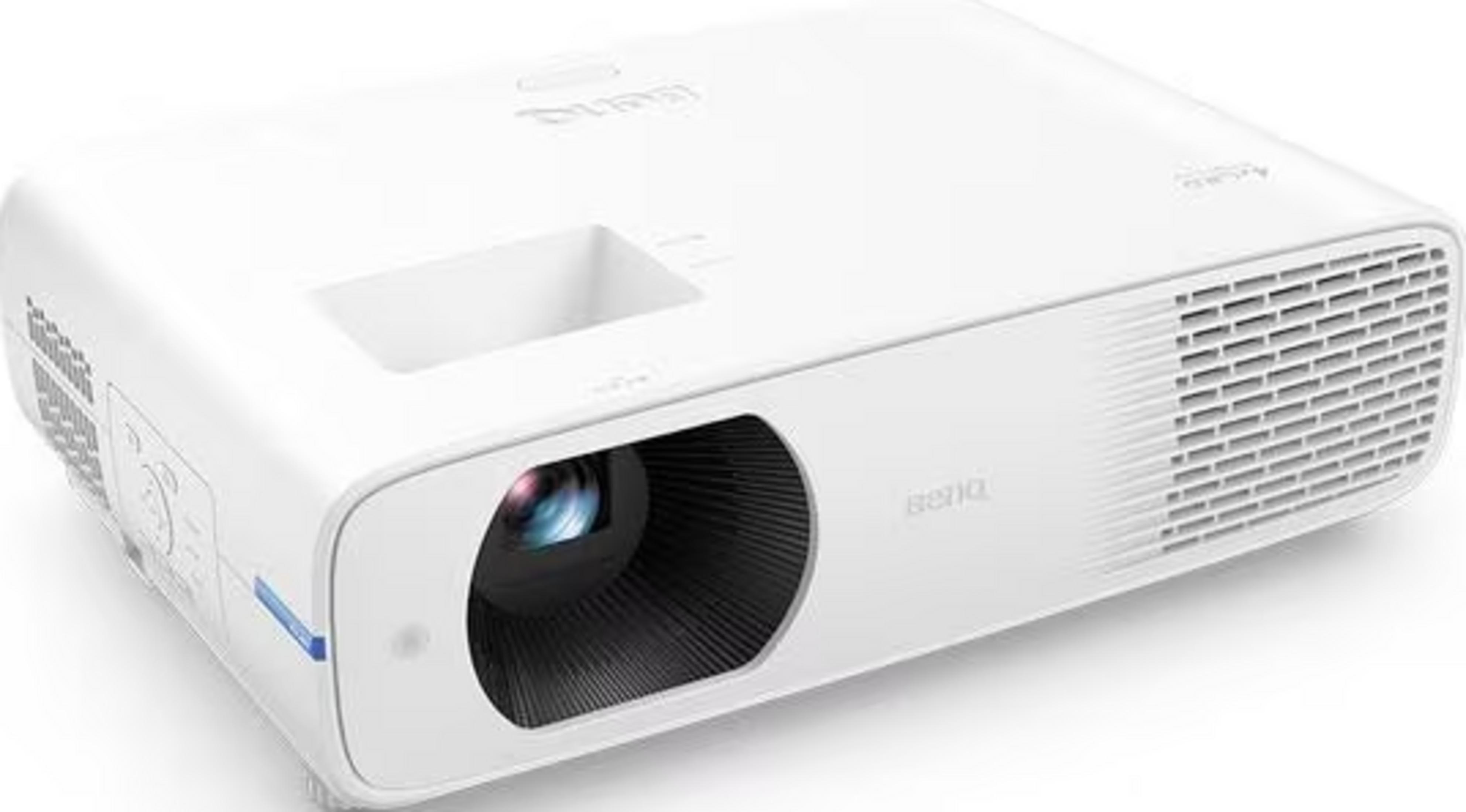 Un proiettore bianco con lente e fessure di ventilazione.
