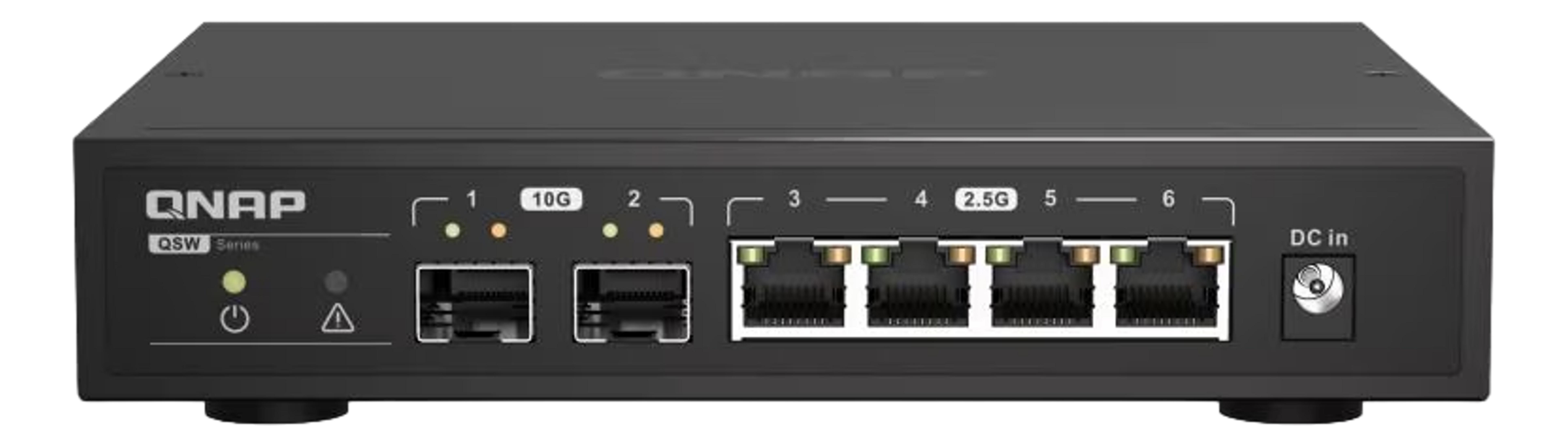 Czarny przełącznik QNAP 6 portowy: 2x 10G, 4x 2.5G i wejście DC.