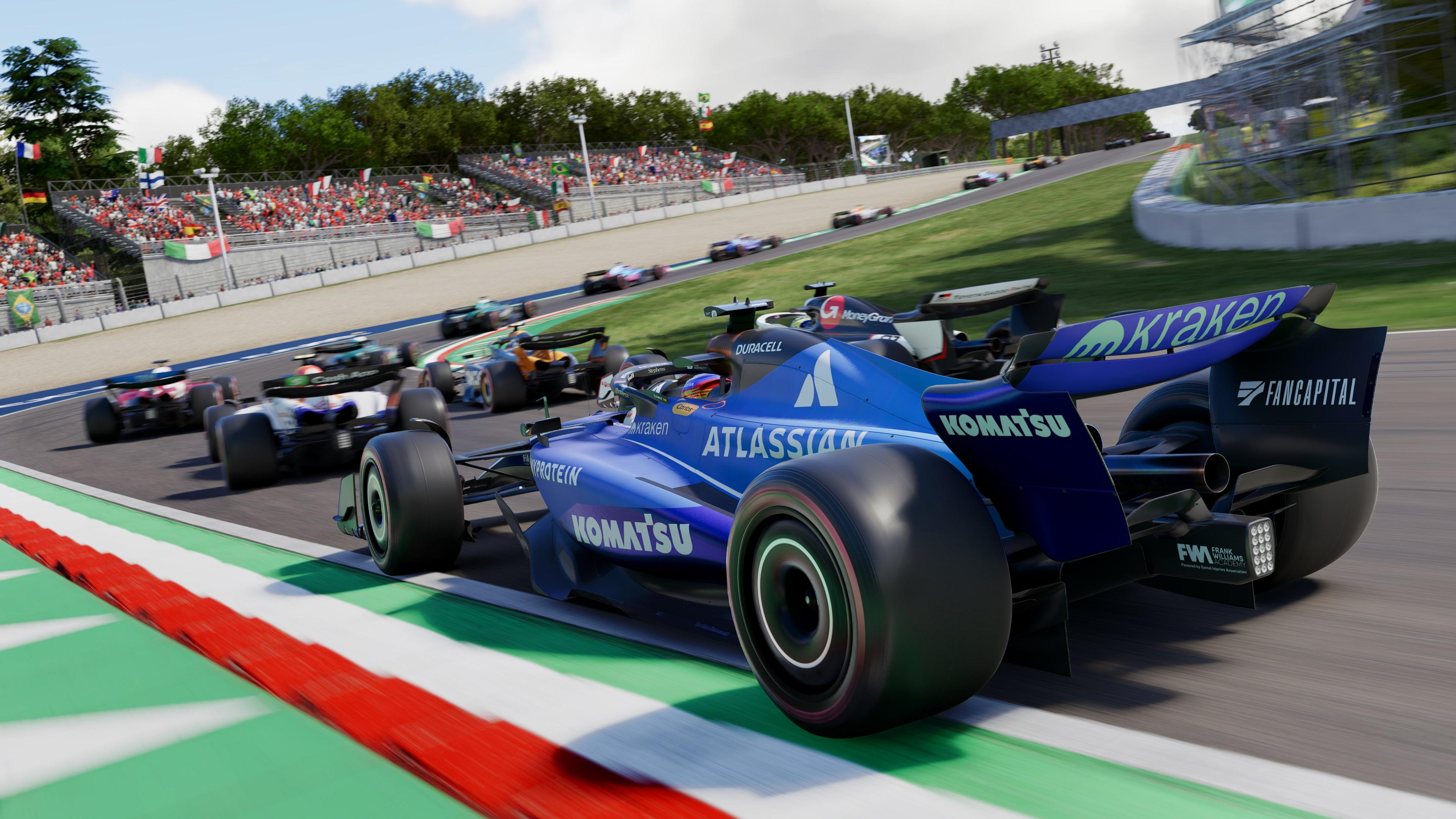 Auto di Formula 1 su una pista con spettatori e alberi sullo sfondo.