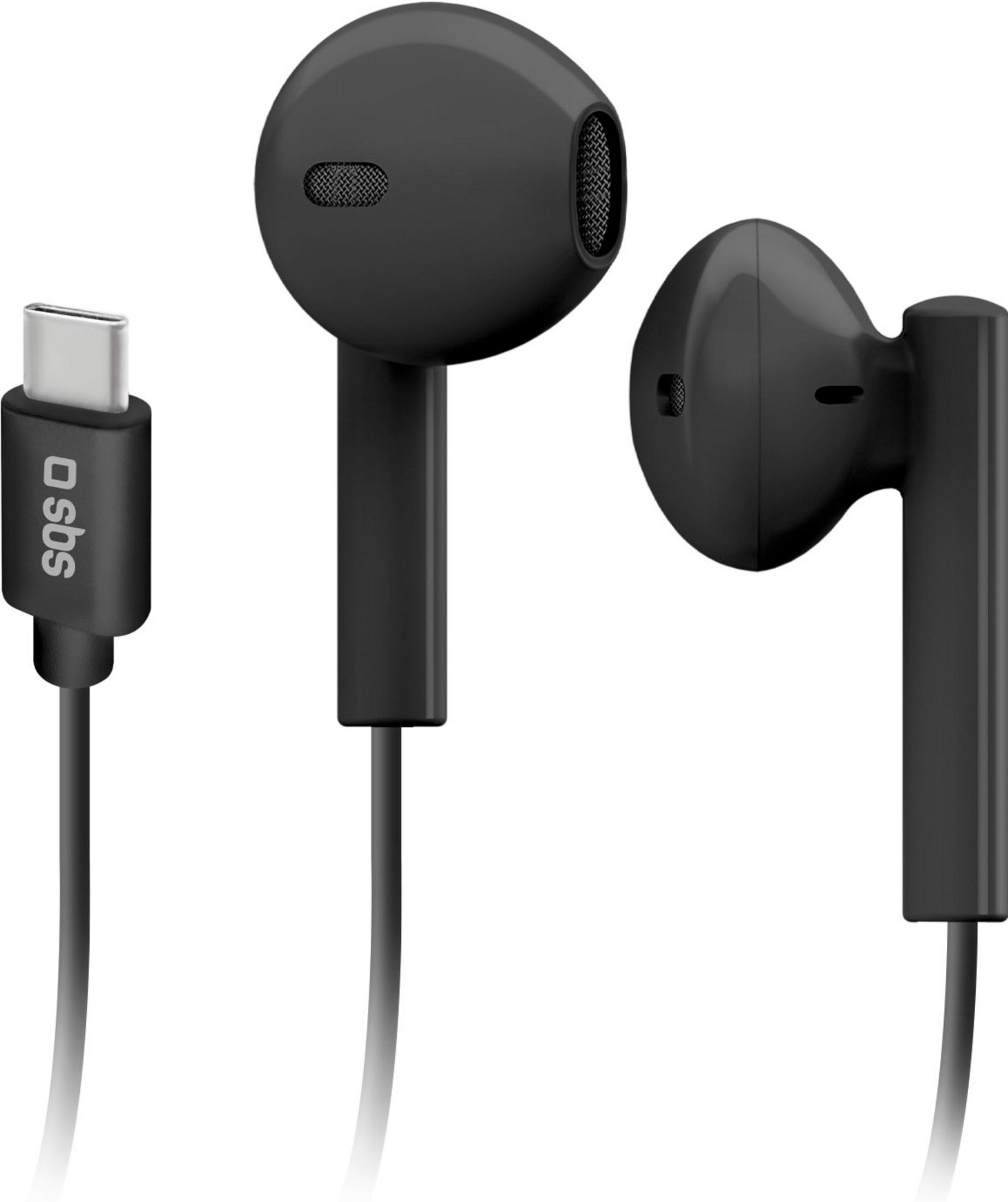 Auricolari USB-C neri con logo SBS su sfondo bianco.