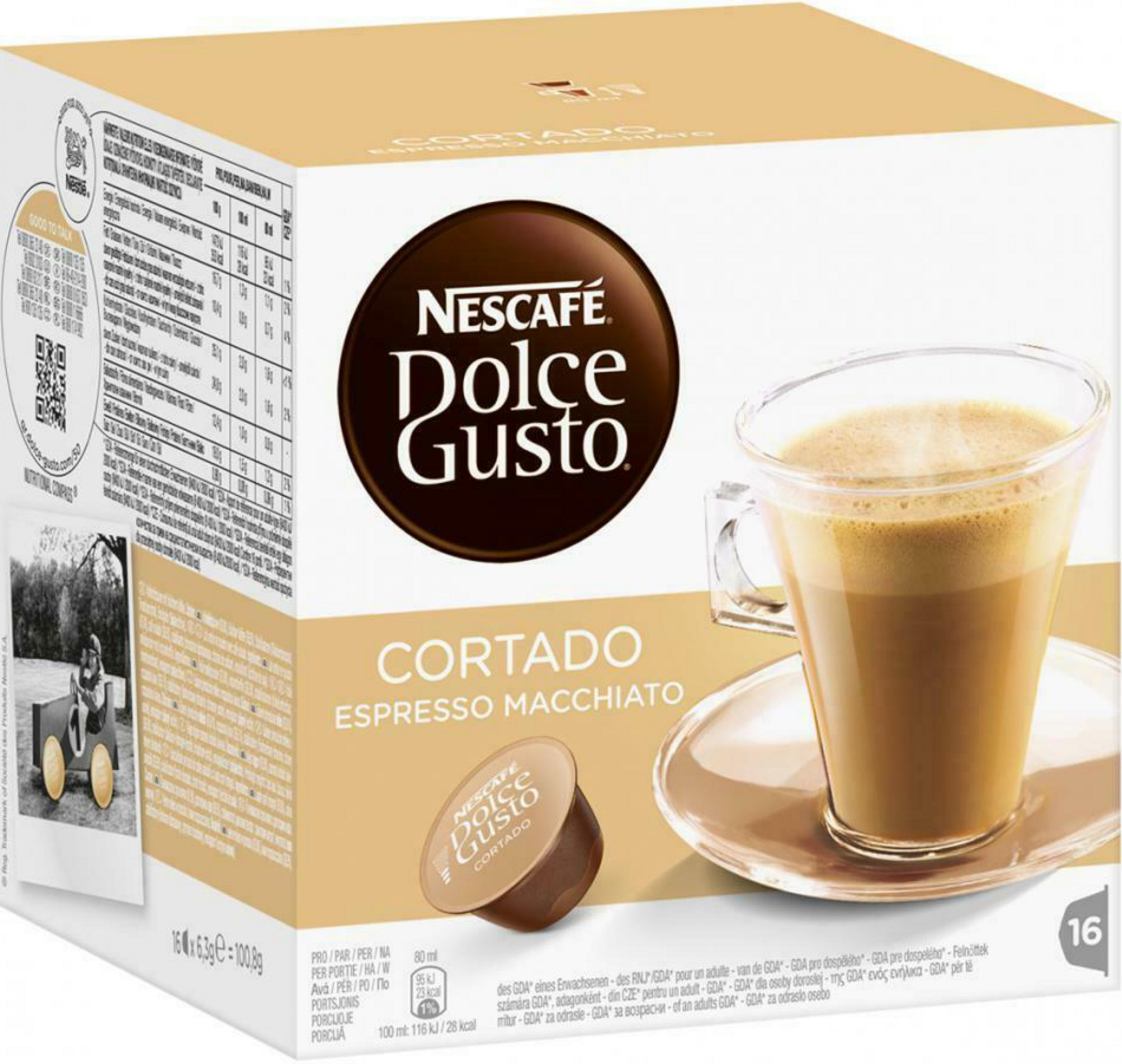 Packung Nescafé Dolce Gusto Cortado mit einer Tasse Kaffee.