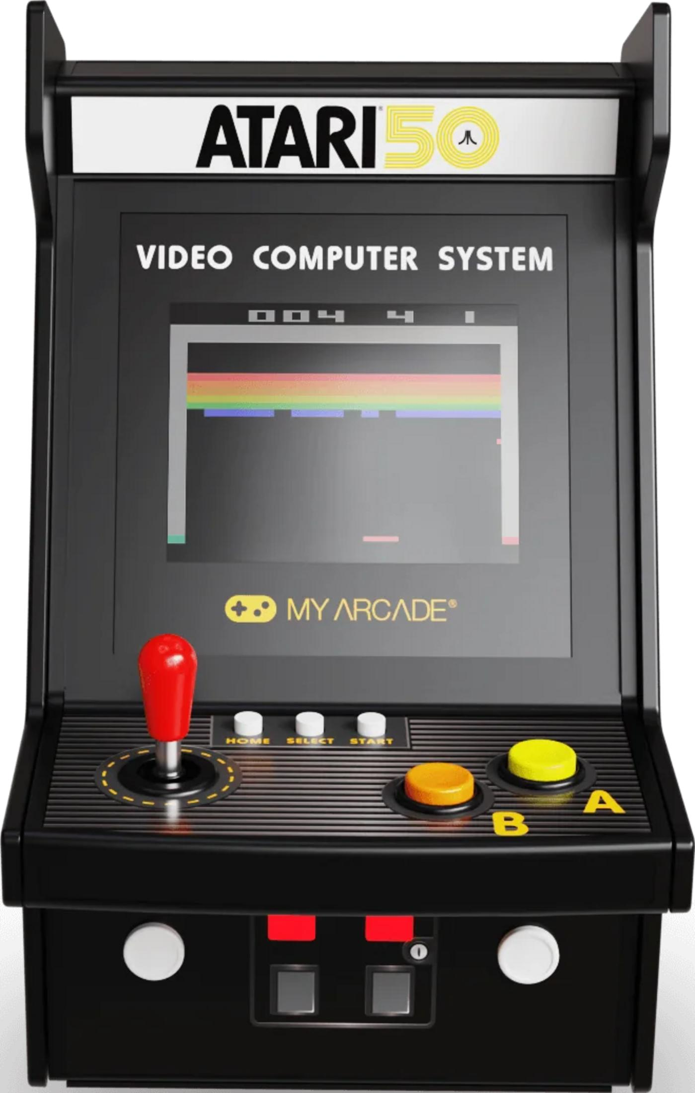 Czarna maszyna zręcznościowa Atari 50 z czerwonym joystickiem i kolorowymi przyciskami.