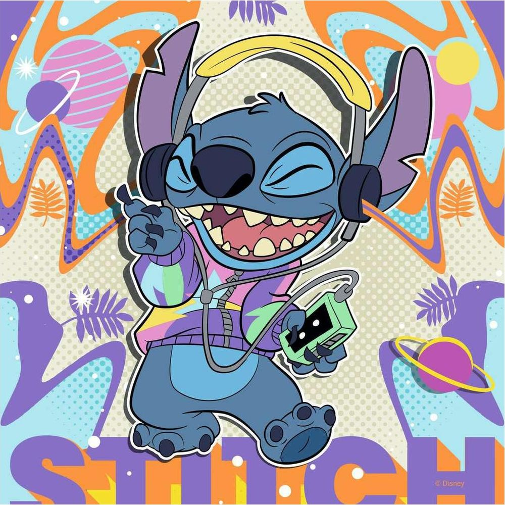 Stitch w słuchawkach i z odtwarzaczem tańczy na kolorowym tle z planetami.