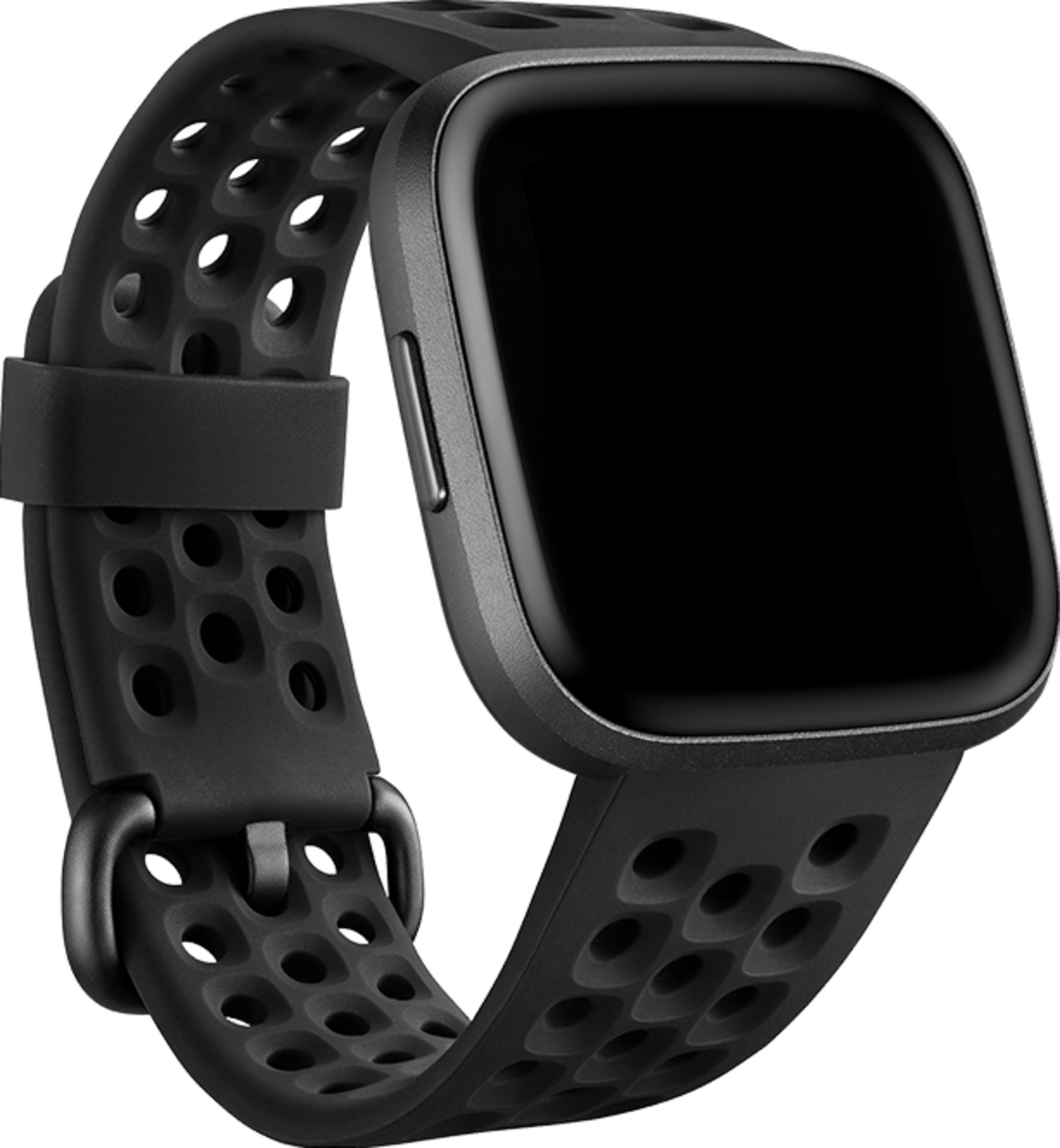 Reloj inteligente negro con correa perforada y pantalla oscura.