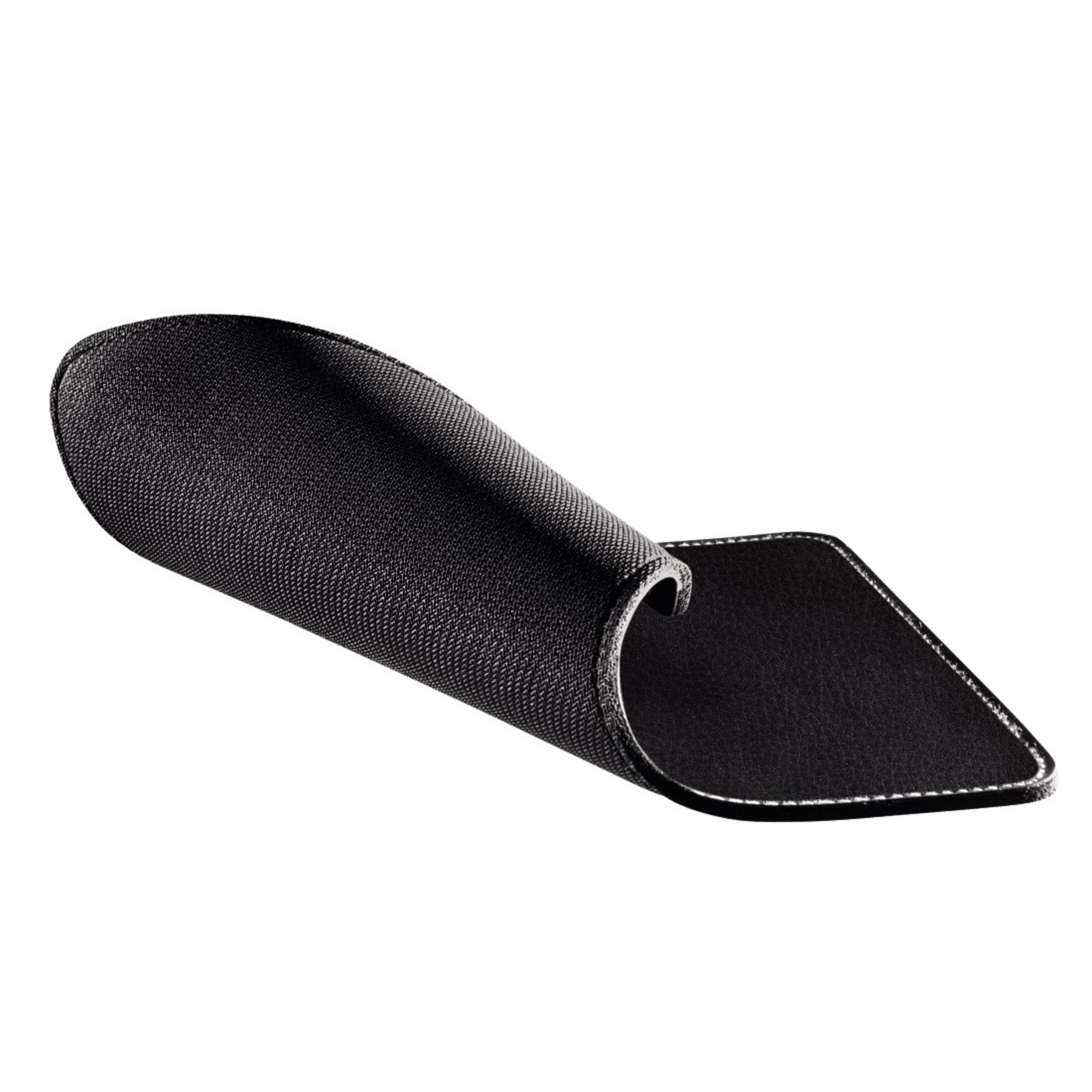 Schwarzes Mauspad, das sich aufrollt und eine Textur hat.