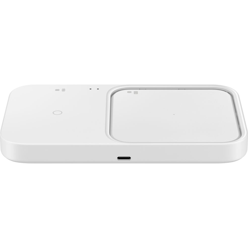 Weißes, rechteckiges Ladegerät mit zwei Ladeflächen und USB-C-Anschluss.