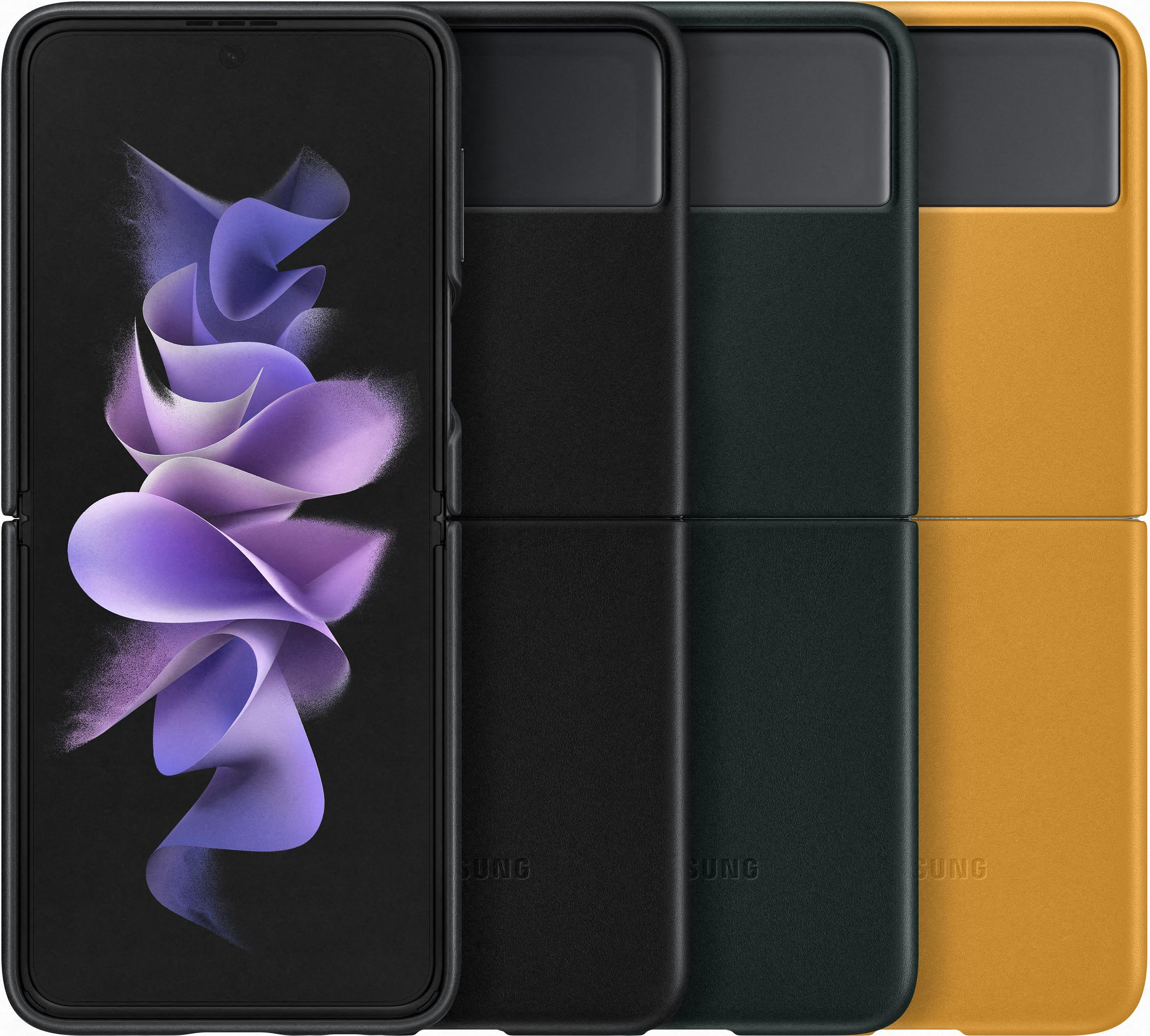 Un teléfono plegable con diseño morado junto a fundas negras, verde oscuro y amarillas.