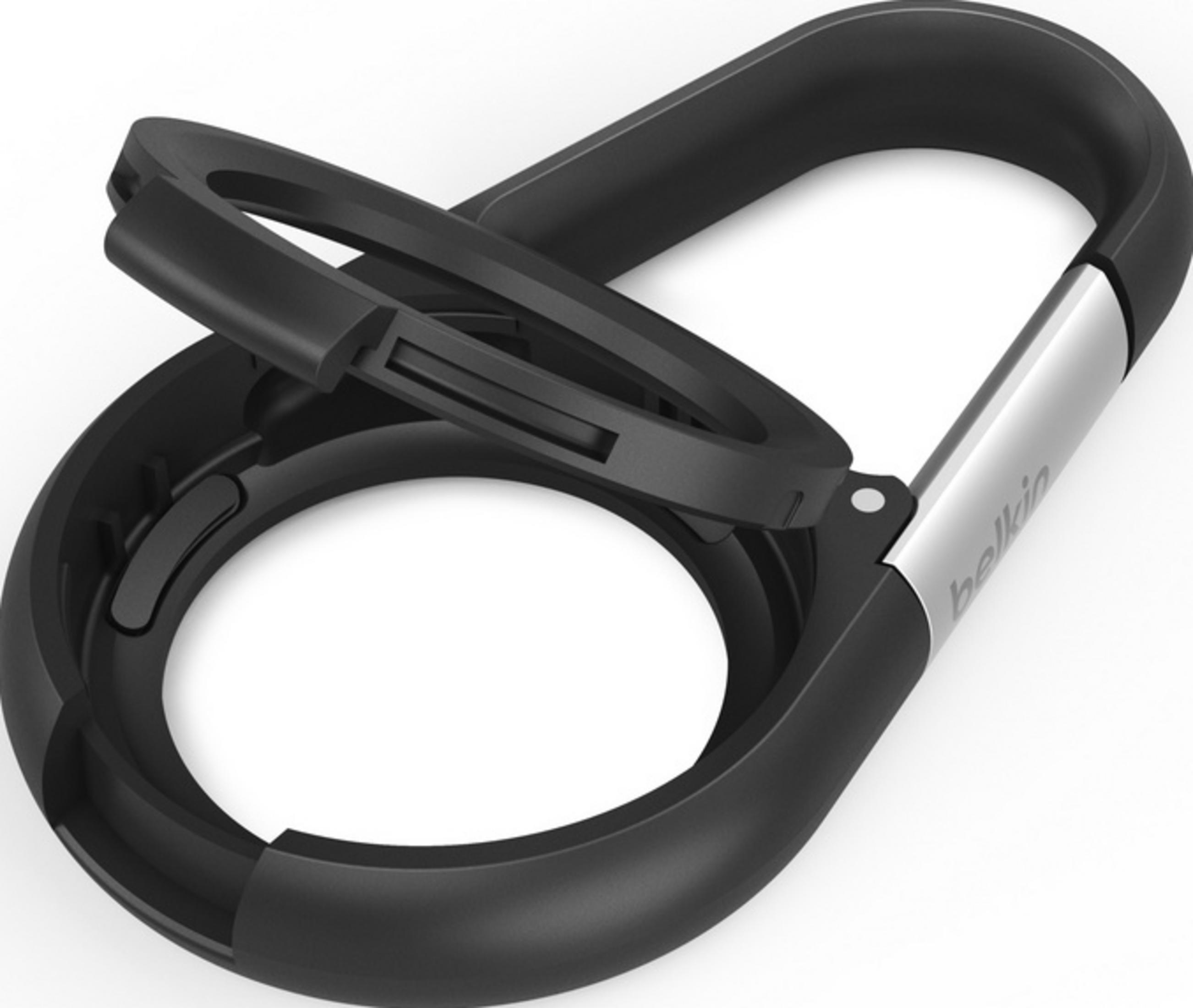 Portanello nero con logo Belkin argentato, su sfondo bianco.