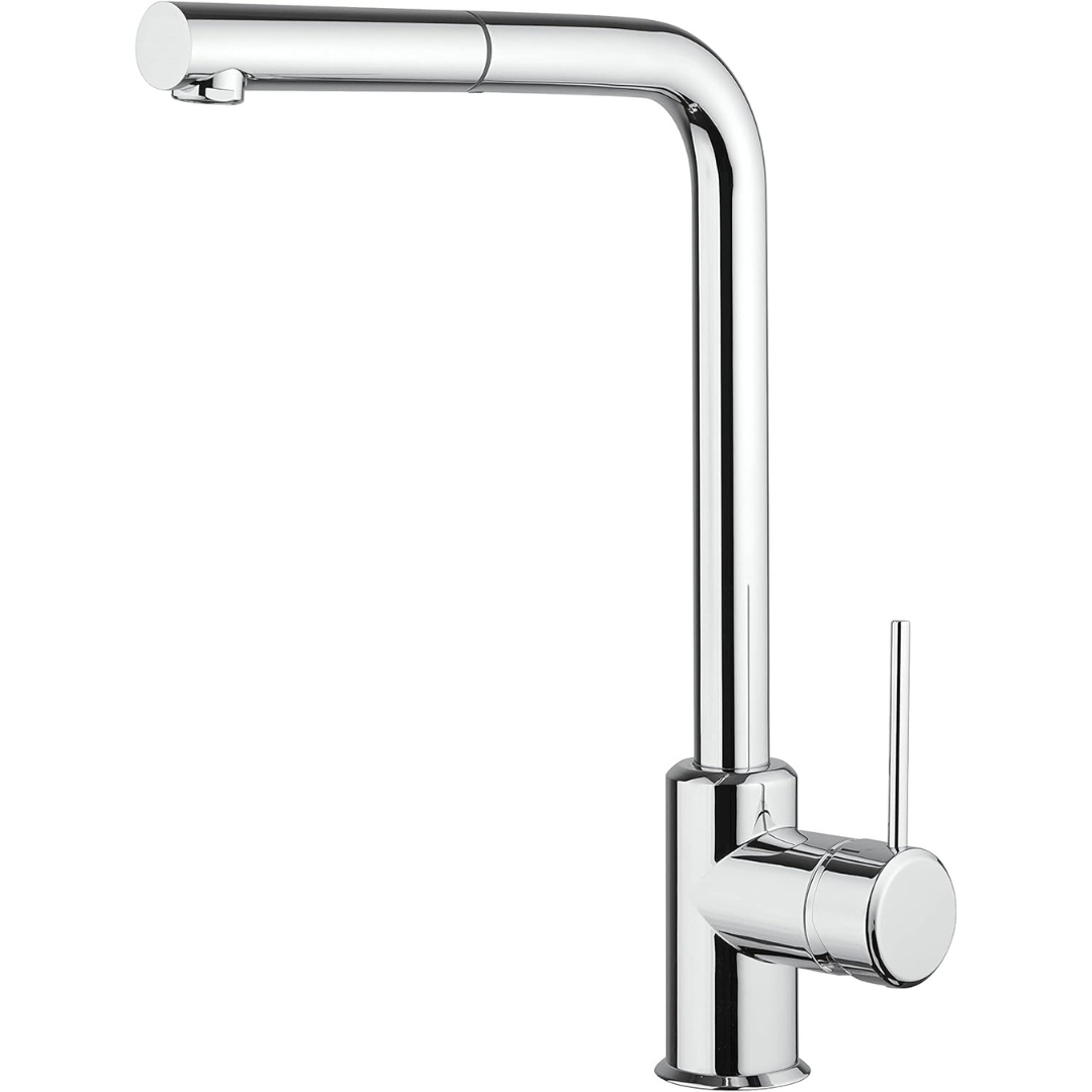Un rubinetto da cucina cromato lucido con beccuccio alto e tubo estraibile.