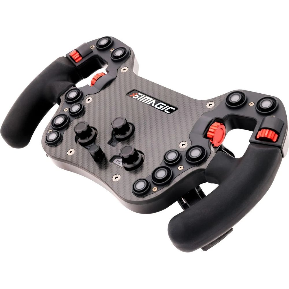 Ein schwarzer Simagic Lenkrad-Controller mit Carbon-Muster und roten Knöpfen.