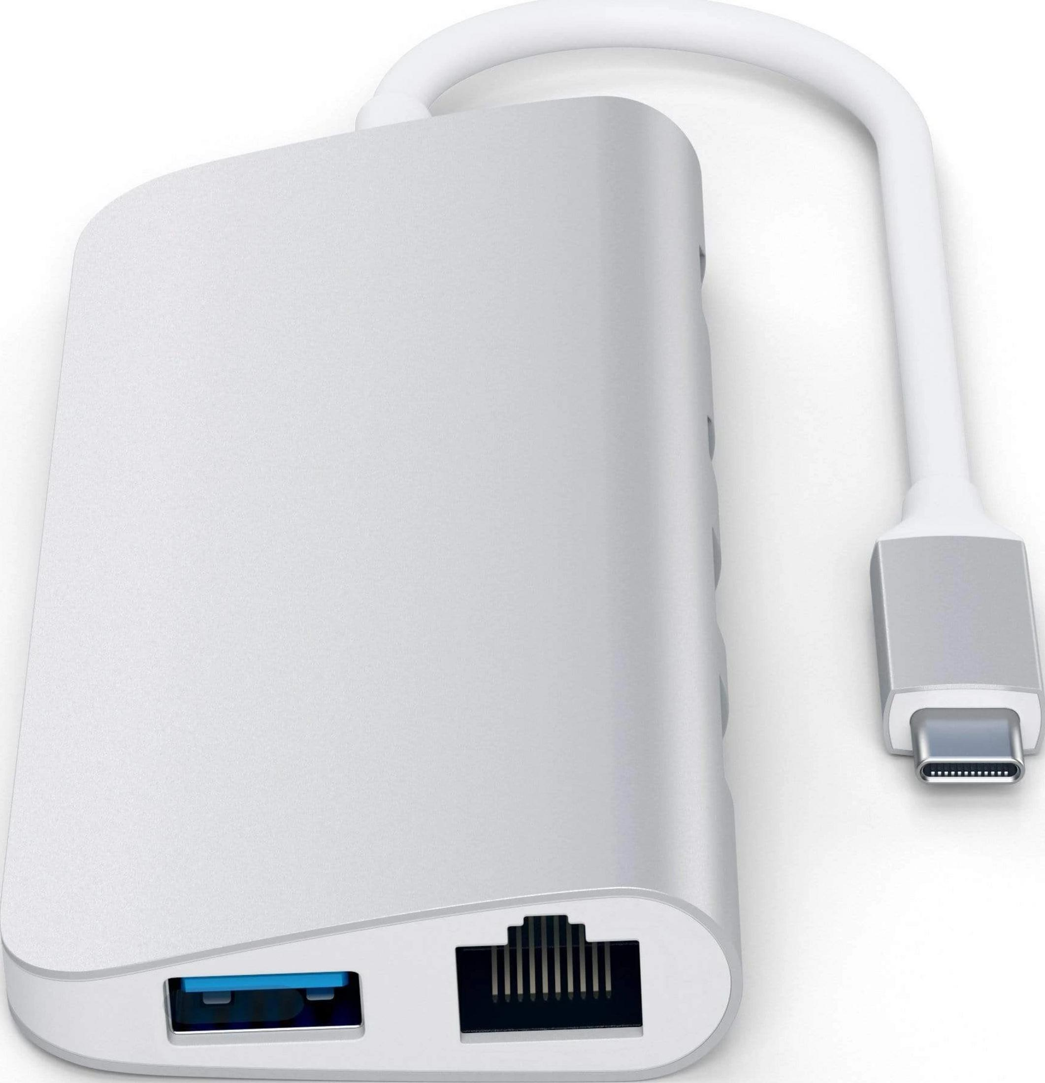 Silberner USB-C-Hub mit USB-A- und Ethernet-Anschluss und weißem Kabel.