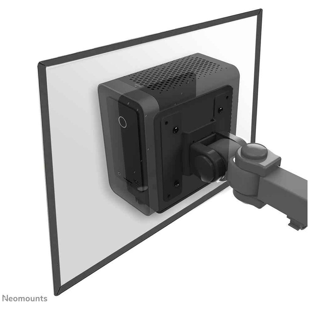 Un computer nero con prese d'aria è attaccato a un braccio per monitor.