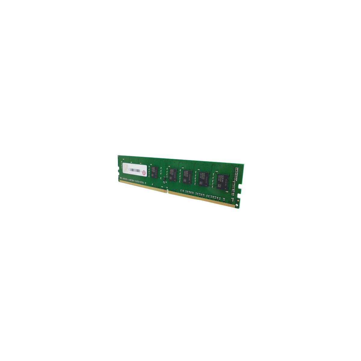 Un singolo modulo RAM verde con chip neri e contatti dorati.