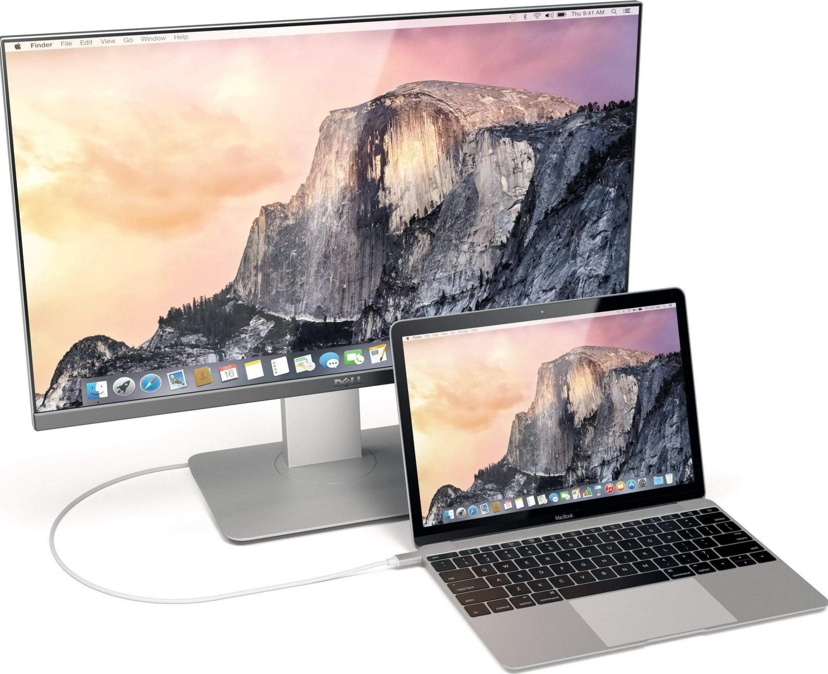 Un laptop è collegato a un monitor più grande tramite cavo.