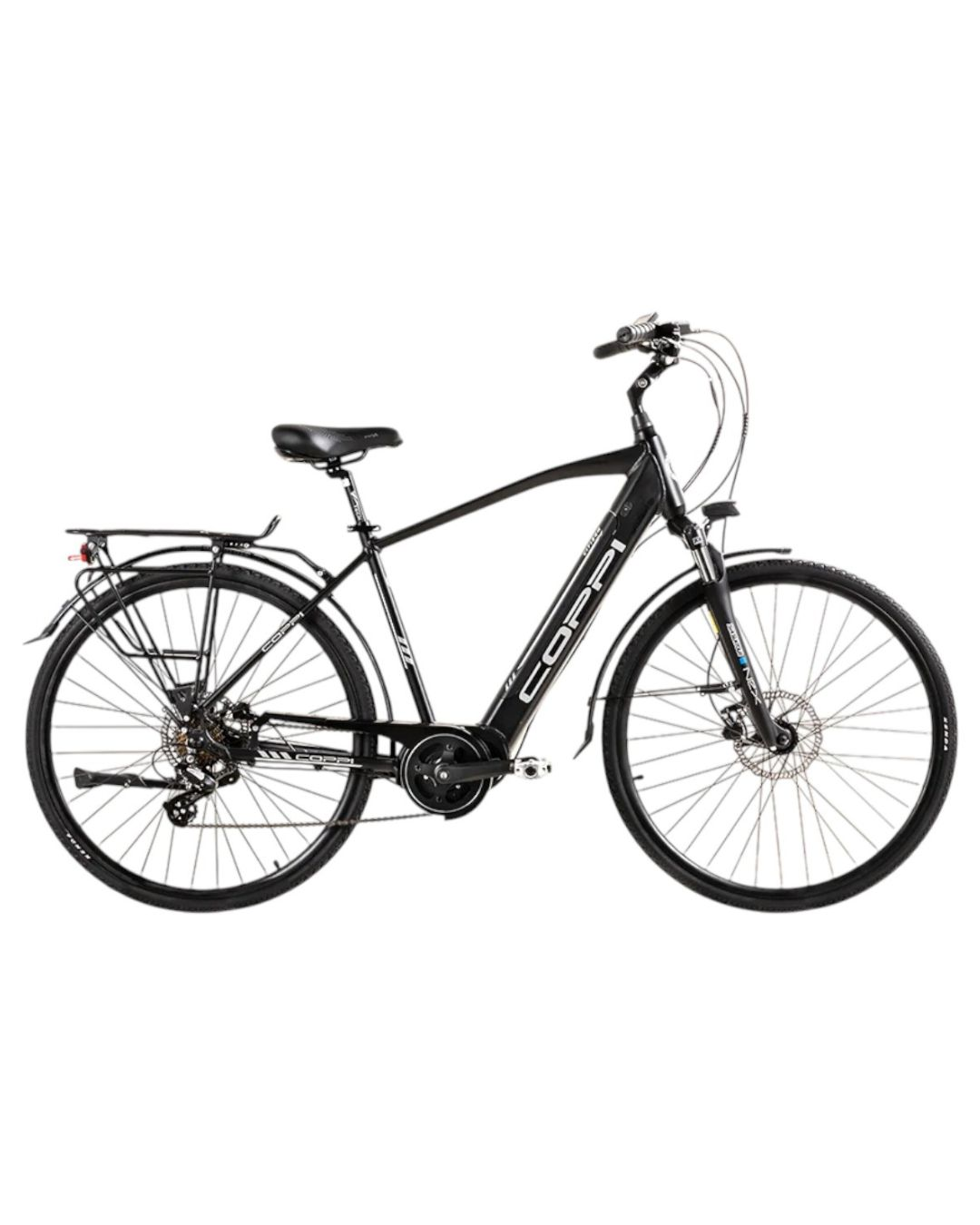 Bicicletta elettrica nera con portapacchi, parafanghi e freni a disco.