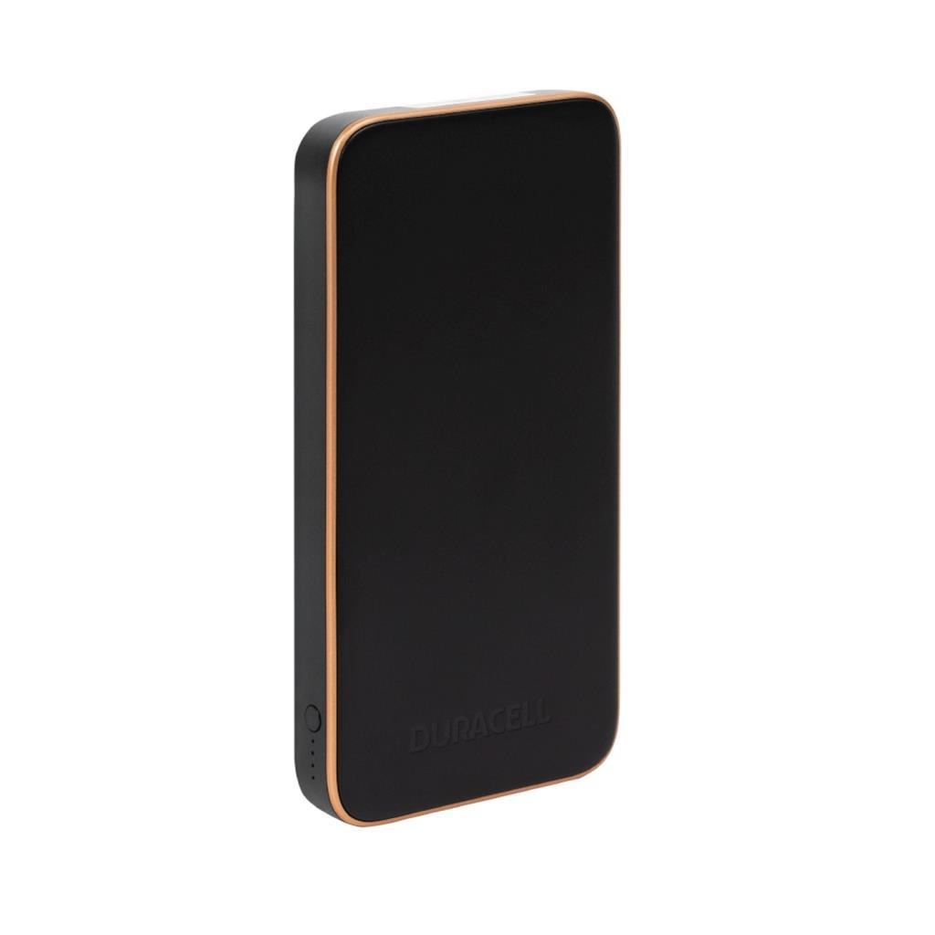 Altın kenarlı siyah Duracell powerbank, beyaz arka plan üzerinde.