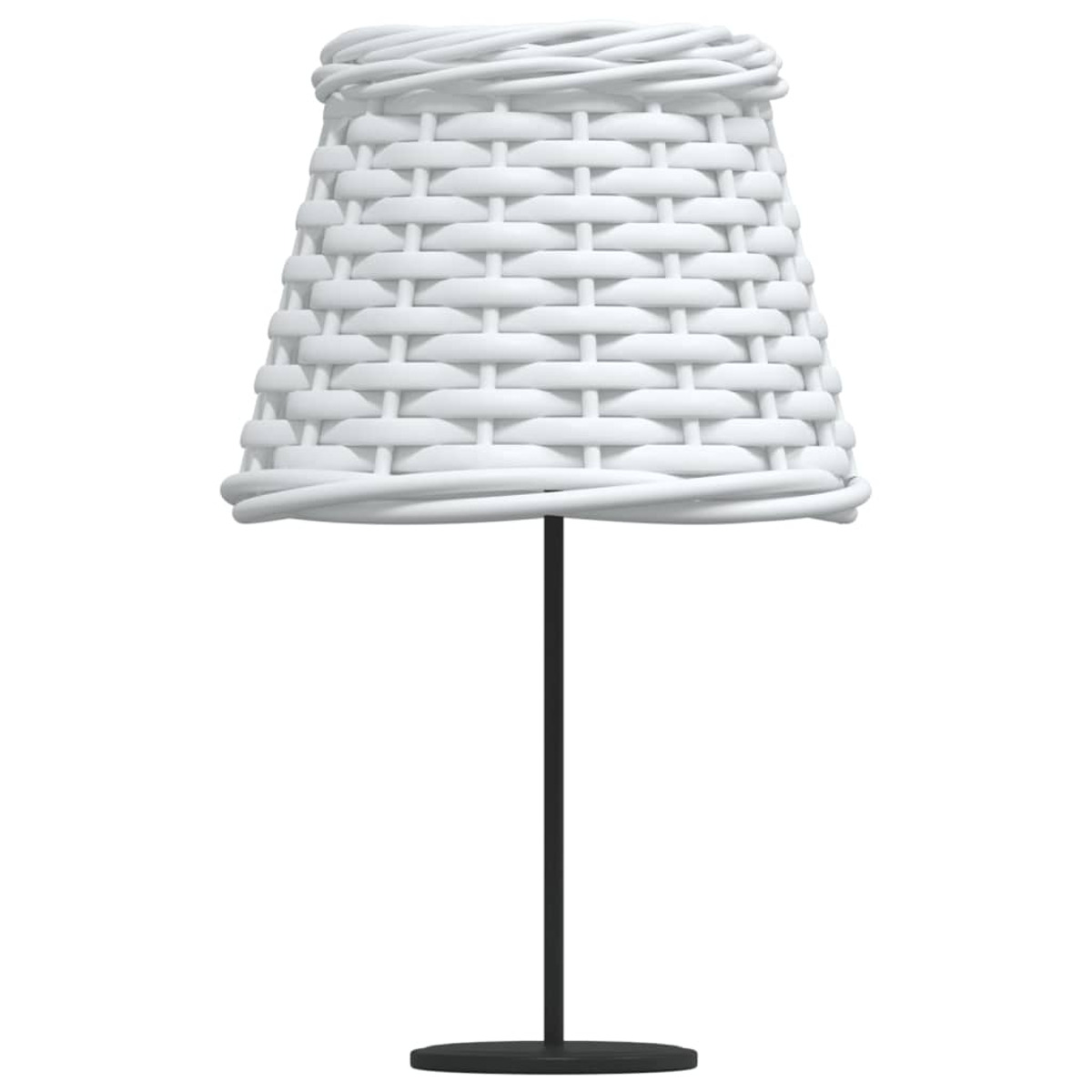 Weiße Korbtischlampe auf schwarzem Gestell vor weißem Hintergrund.