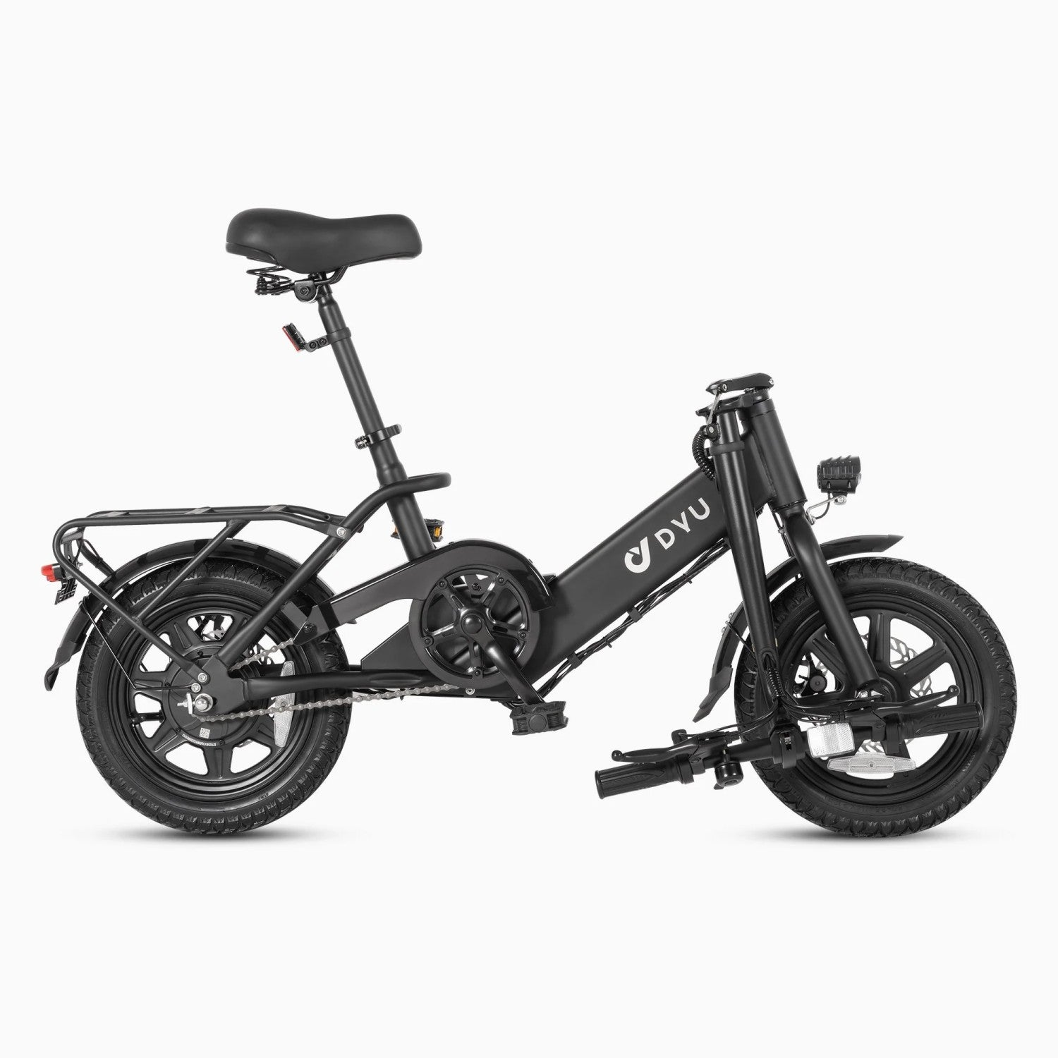 Bicicleta eléctrica plegable negra con portaequipajes, rueda delantera y manillar.
