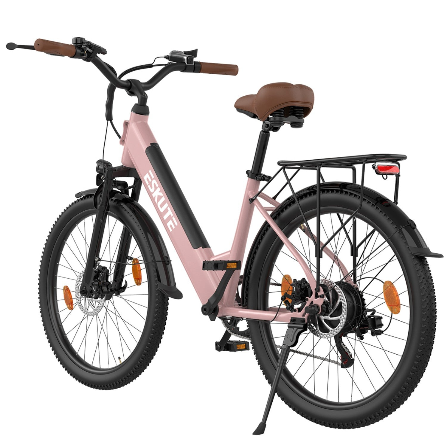 Ein rosafarbenes E-Bike mit braunem Sattel und Griffen, schwarzem Gepäckträger.