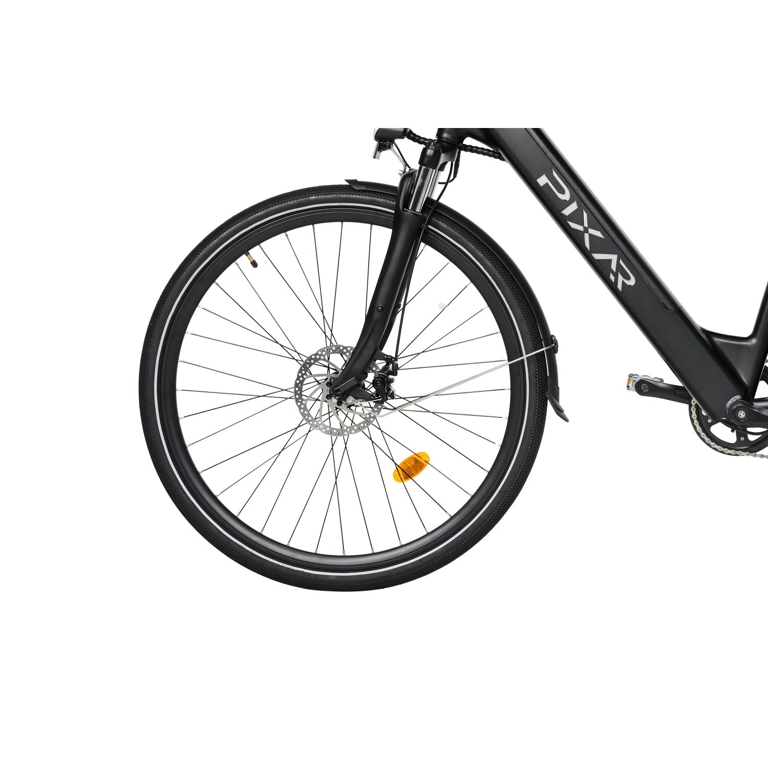 Bicicleta negra con freno de disco delantero, letras plateadas 'PIXAR'.