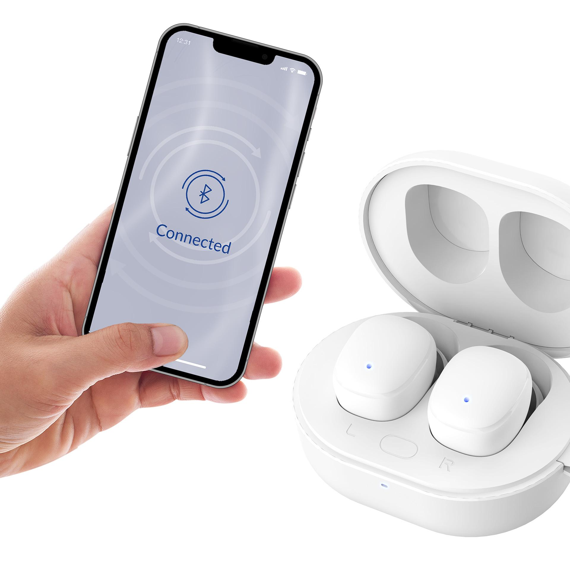 Smartfon pokazuje "Połączono", obok białych słuchawek w białym etui ładującym.