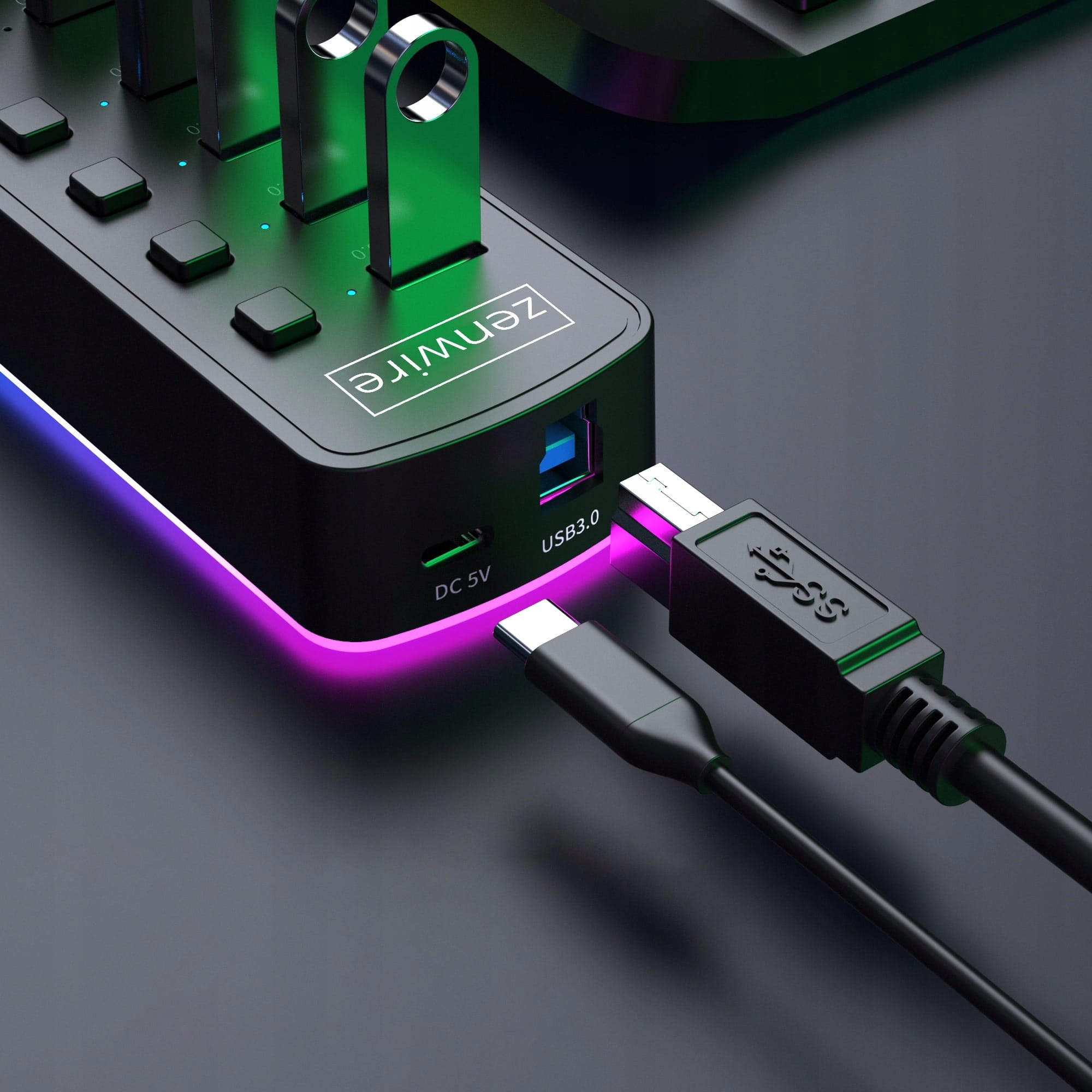 Czarny hub USB z kablami USB-C i USB 3.0, podświetlony fioletem i zielenią.