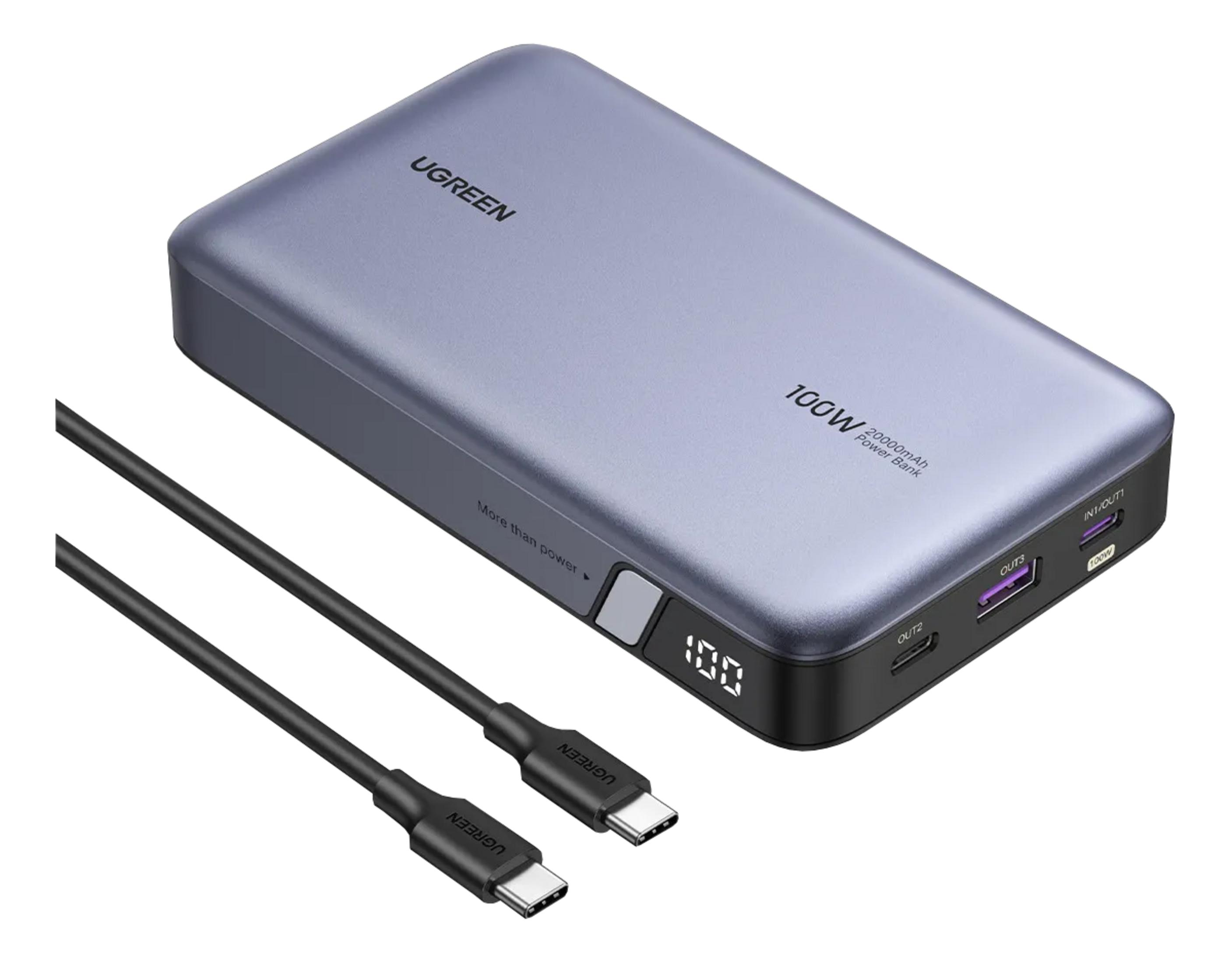 Un power bank UGREEN grigio da 100W 20000mAh, con due cavi USB-C.