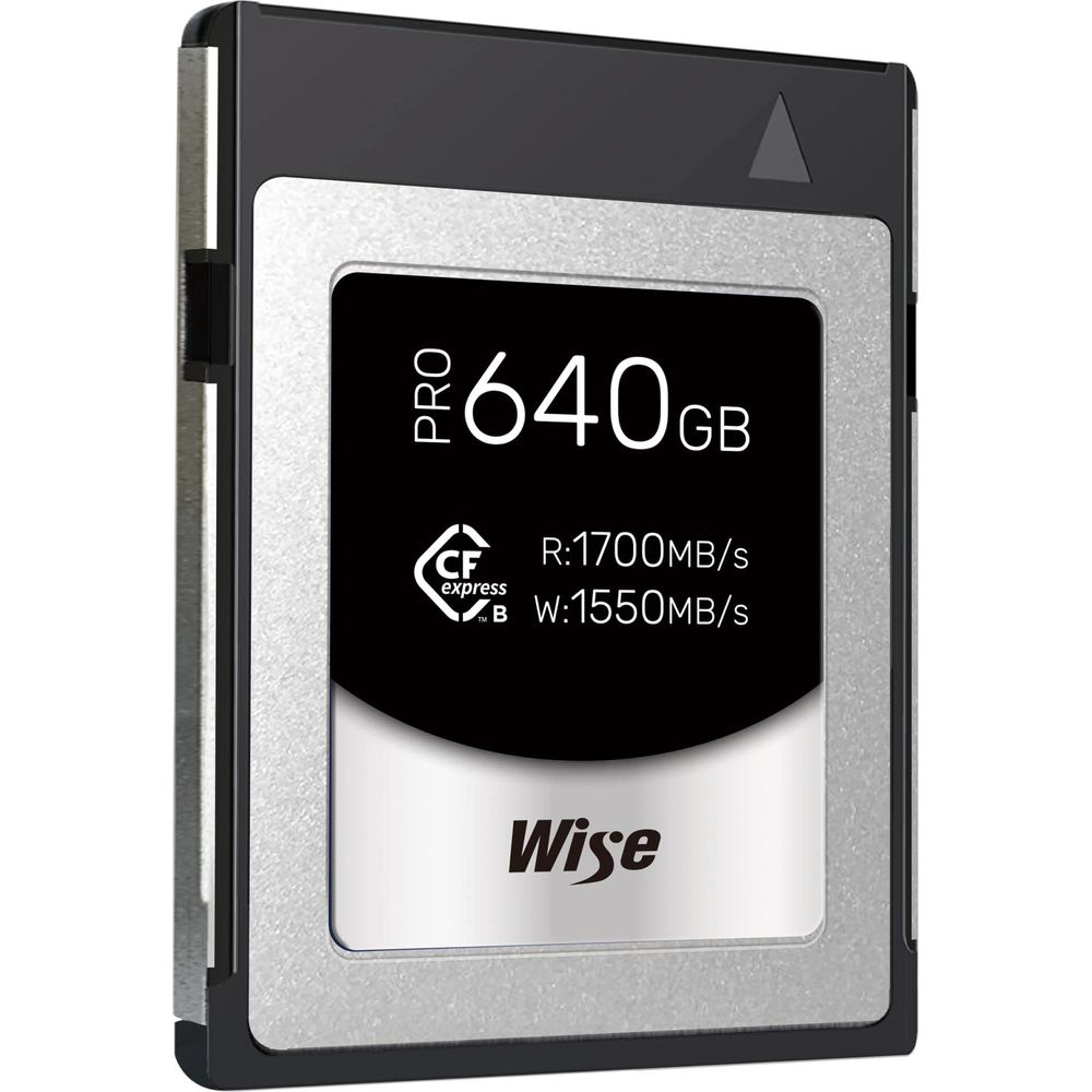 Scheda di memoria CFexpress Wise da 640 GB, con velocità di lettura 1700 MB/s e scrittura 1550 MB/s.