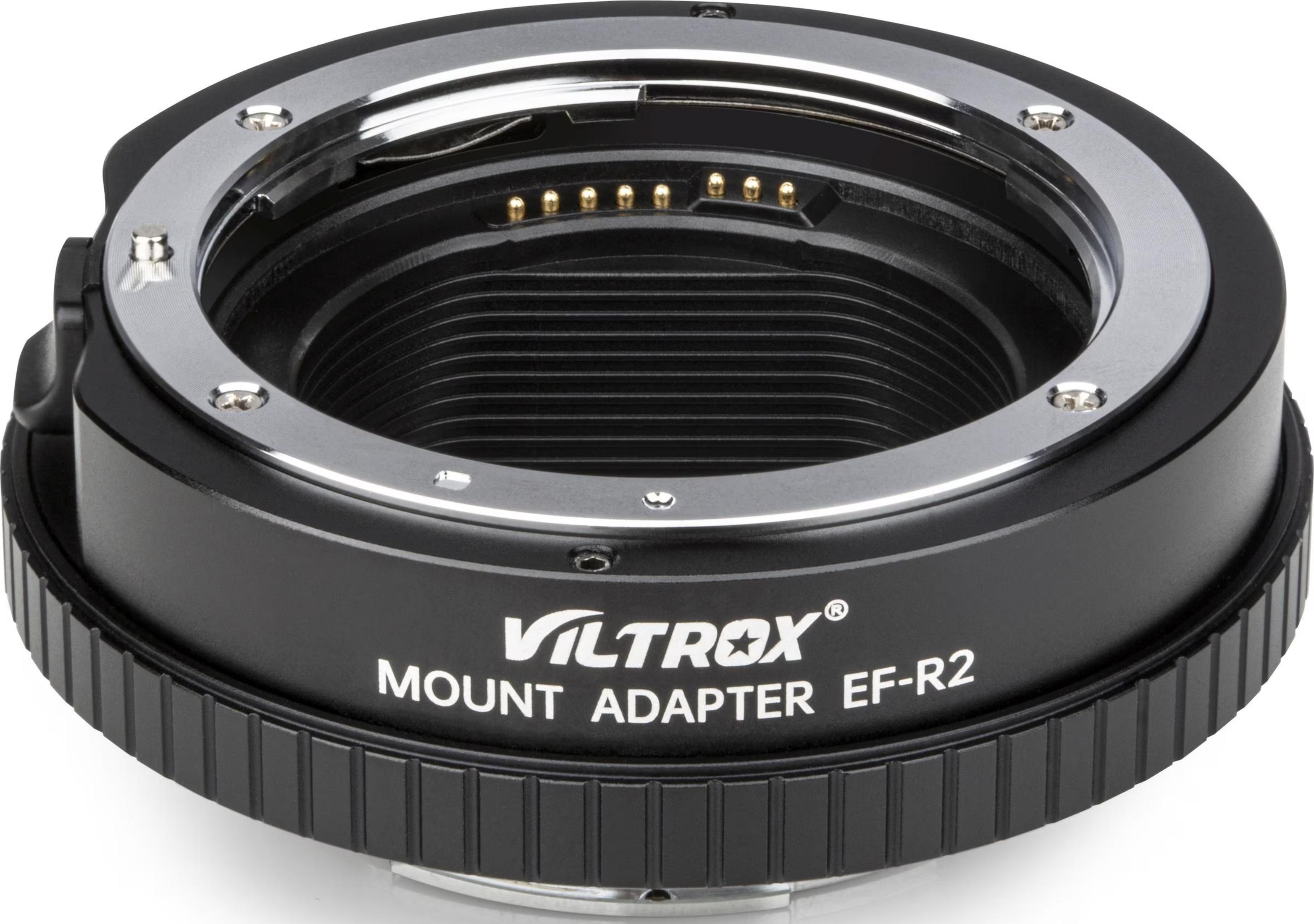 Un adaptateur d'objectif Viltrox EF-R2 en métal noir avec des anneaux argentés et des contacts dorés.
