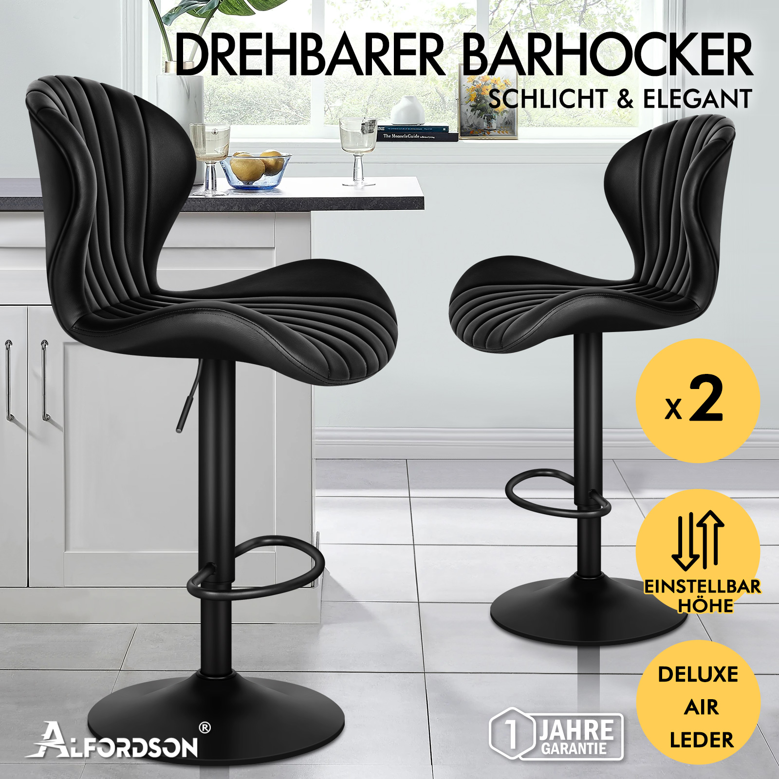 Zwei schwarze Barhocker mit verstellbarer Höhe auf einem hellen Küchenboden.