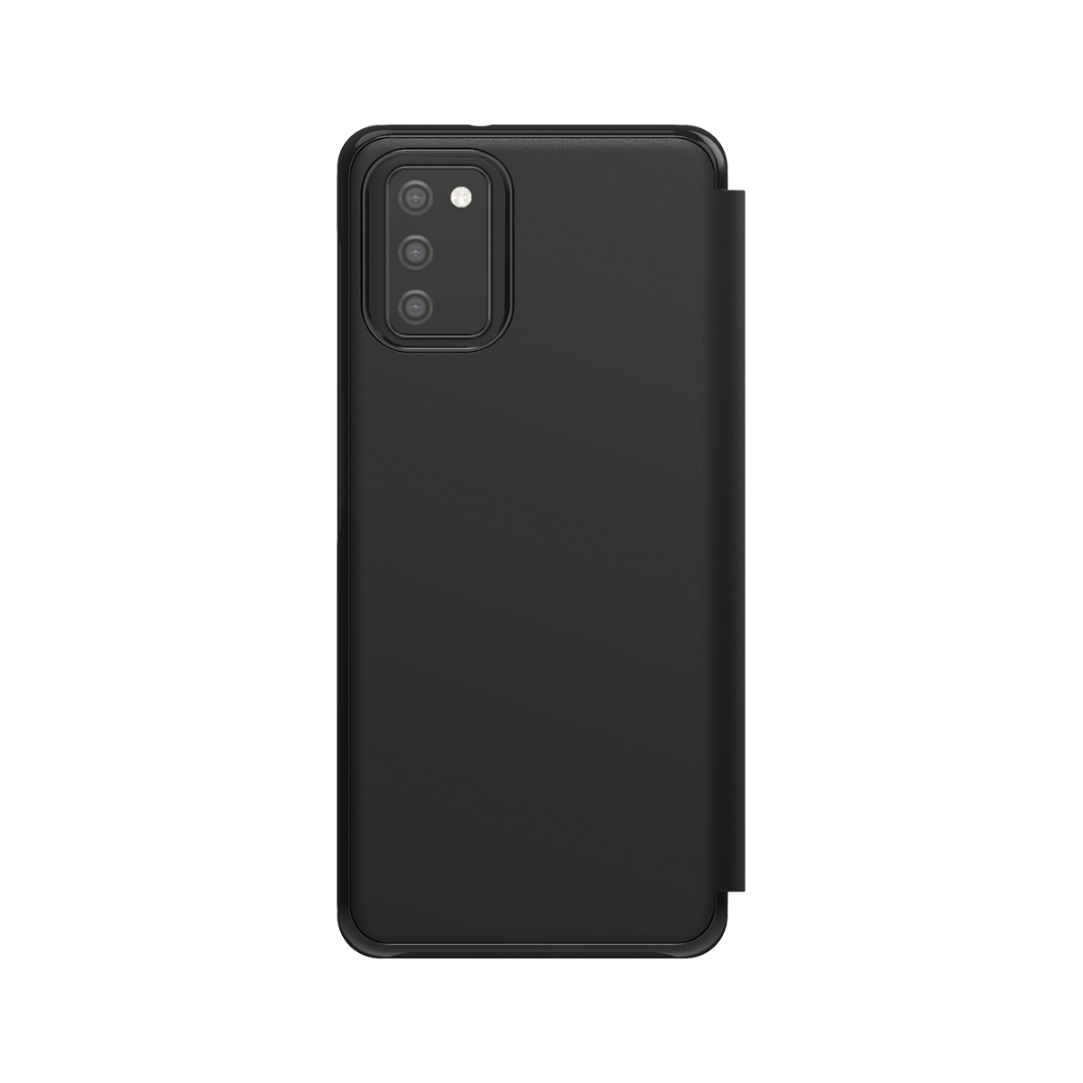 Smartphone nero con tre fotocamere posteriori, su sfondo bianco.