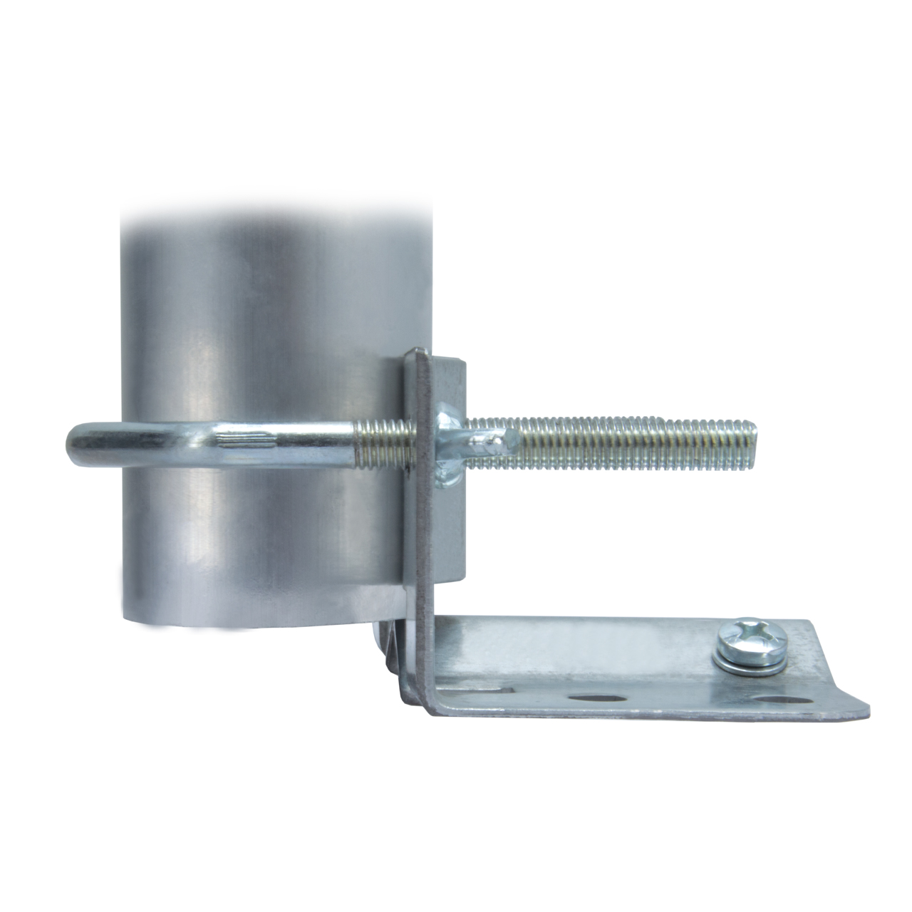 Eine Metallhalterung befestigt ein Rohr mit Schrauben und Bolzen.