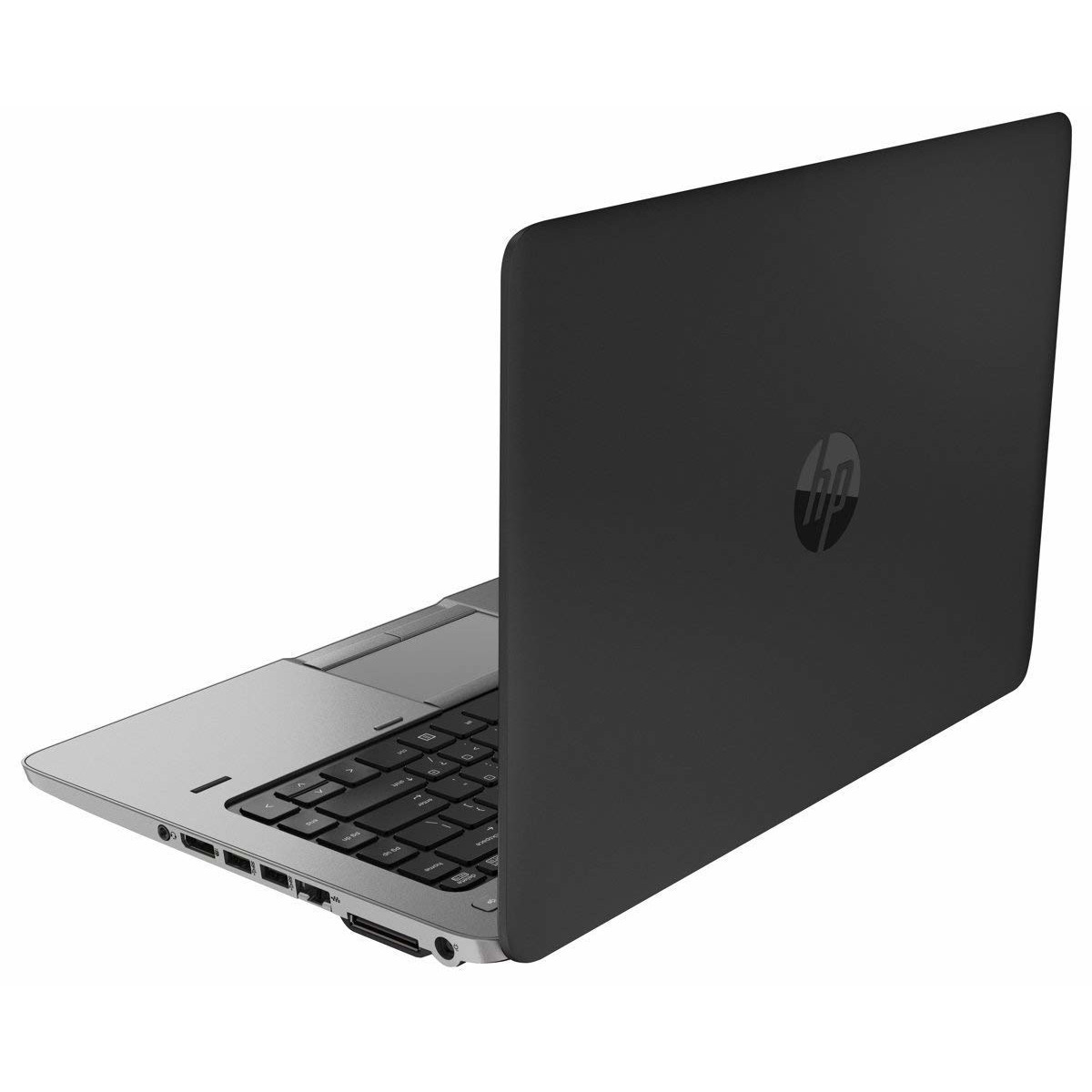 Ein geschlossener schwarzer HP Laptop mit silberner Tastatur und Anschlüssen.