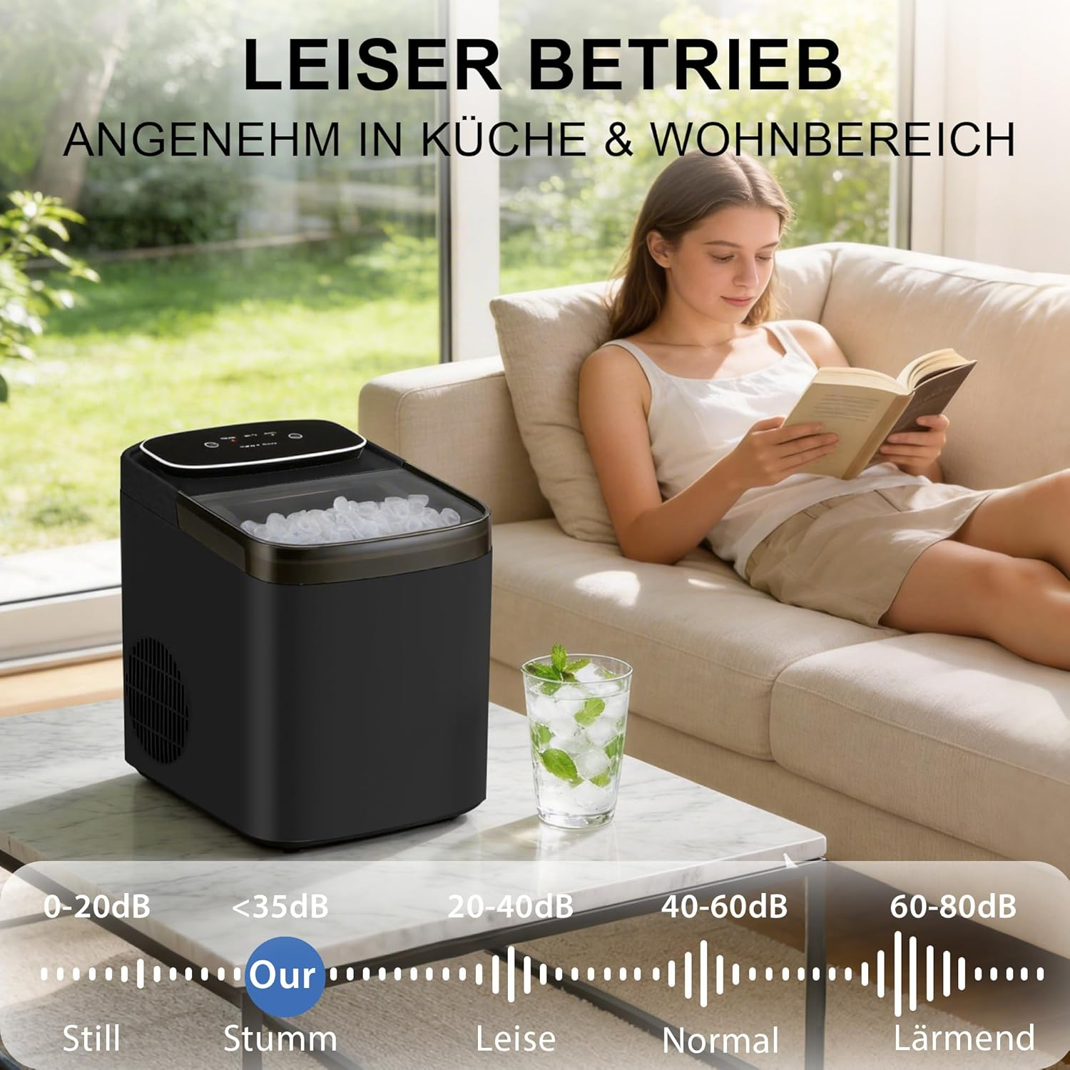 Eiswürfelmaschine auf einem Tisch, eine Frau liest daneben.
