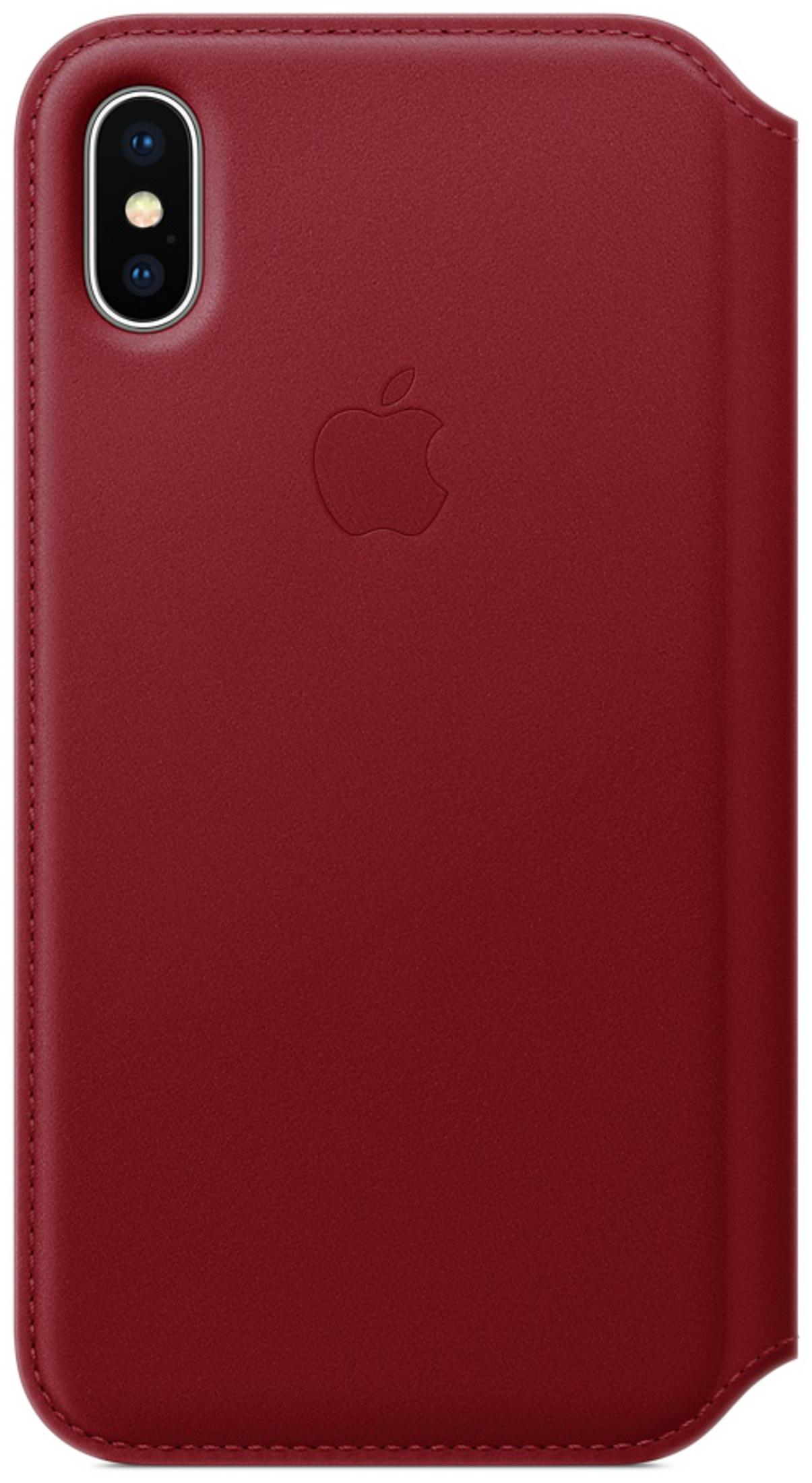Rode leren iPhone hoes met Apple logo en camera-uitsparing.