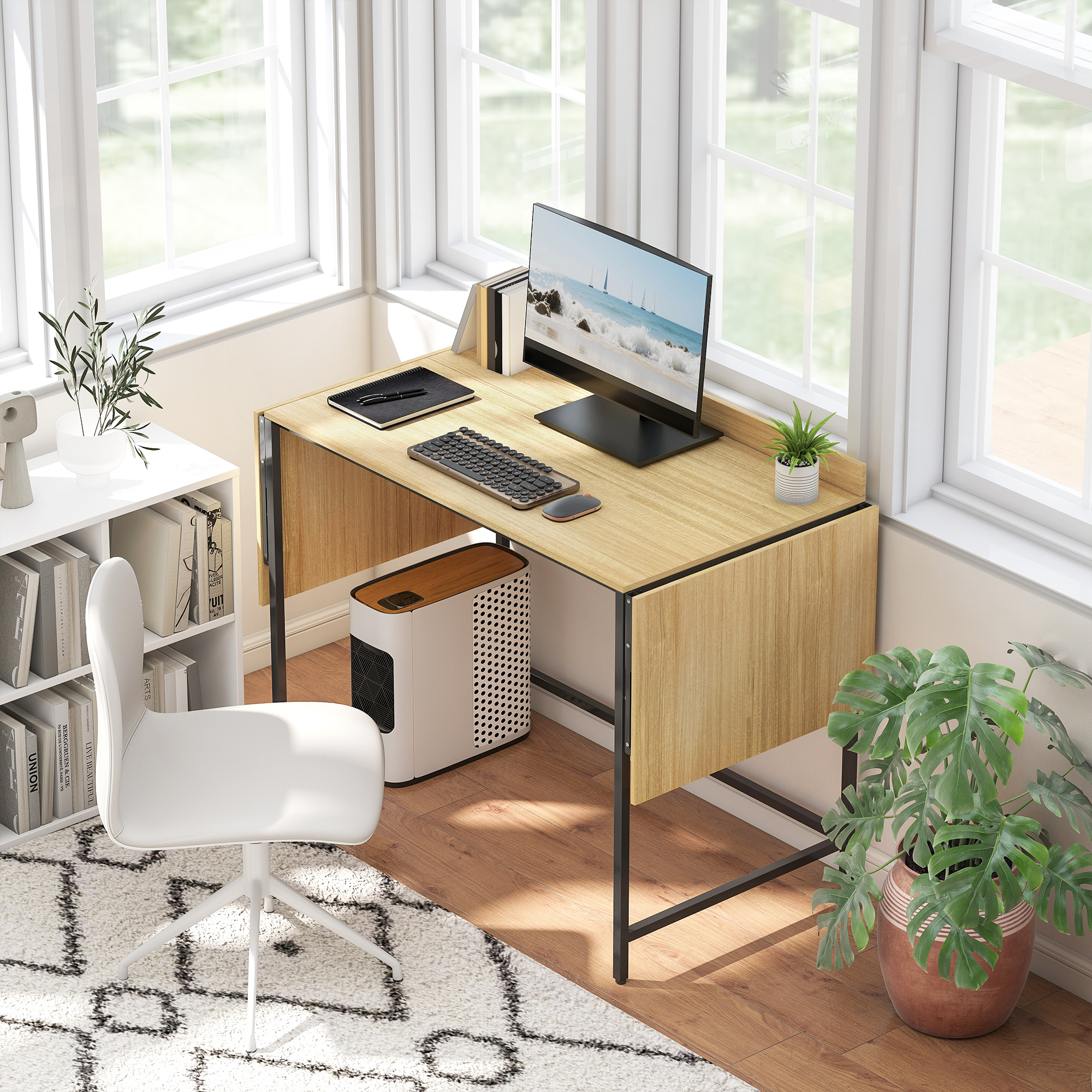 Ein heller Arbeitsplatz mit Schreibtisch, Computer, Tastatur, Maus und weißem Stuhl.