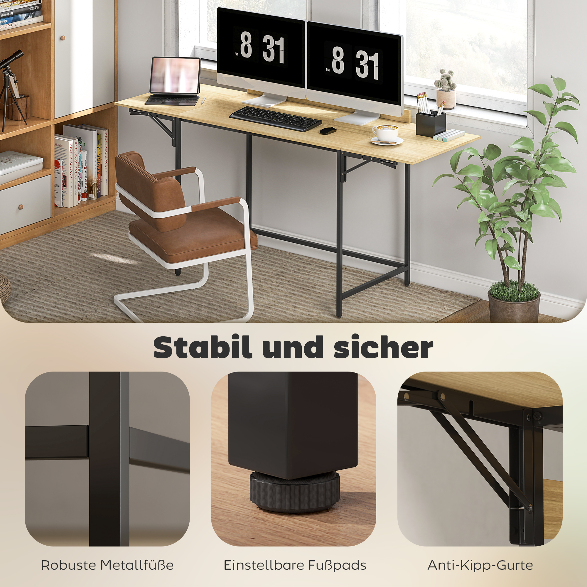 Schreibtisch mit zwei Monitoren, Laptop, braunem Stuhl, Bücherregal und Pflanze.