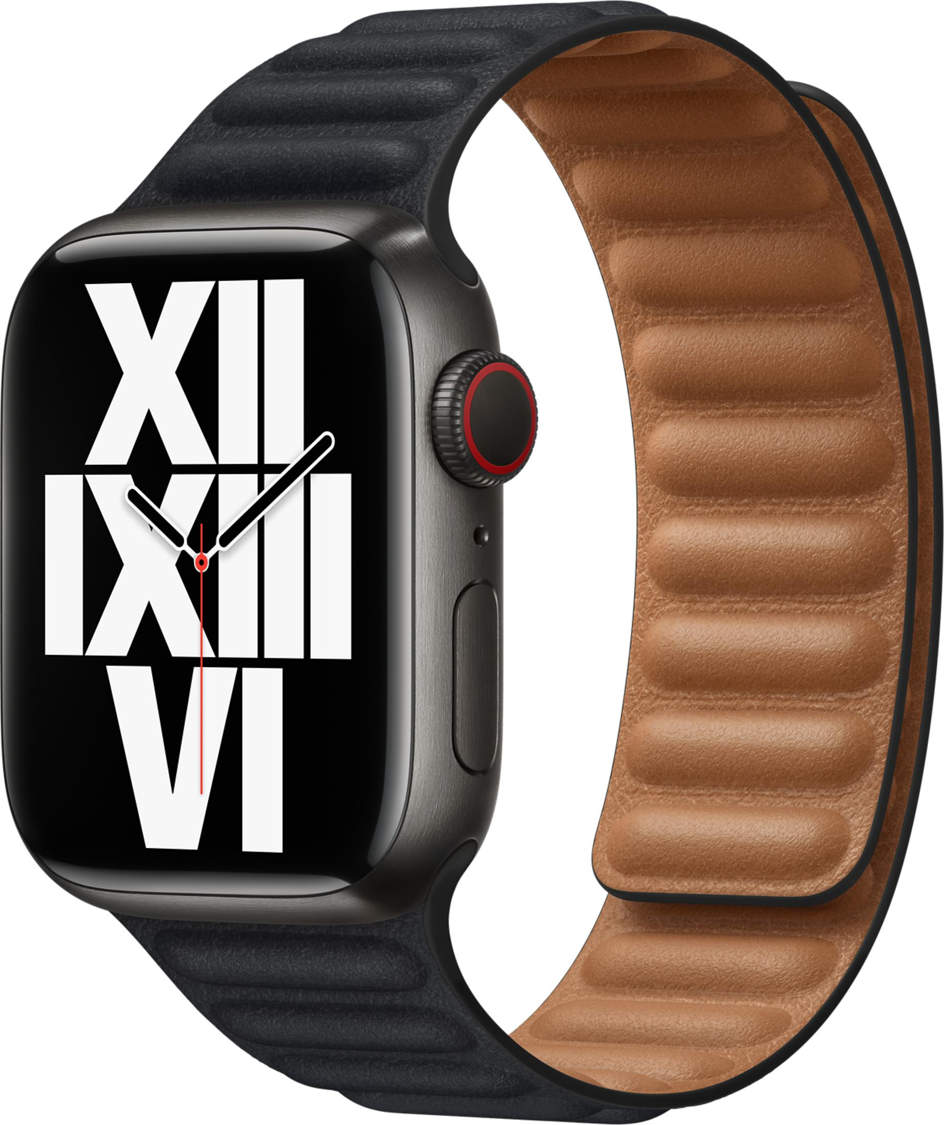 Eine dunkle Smartwatch mit braunem Lederarmband und römischen Ziffern auf dem Zifferblatt.