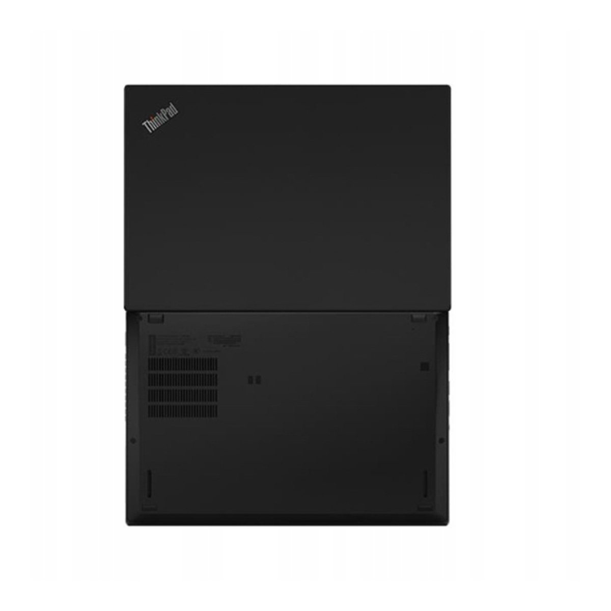 Ein schwarzer Laptop mit geöffnetem Deckel, der auf weißem Hintergrund steht.