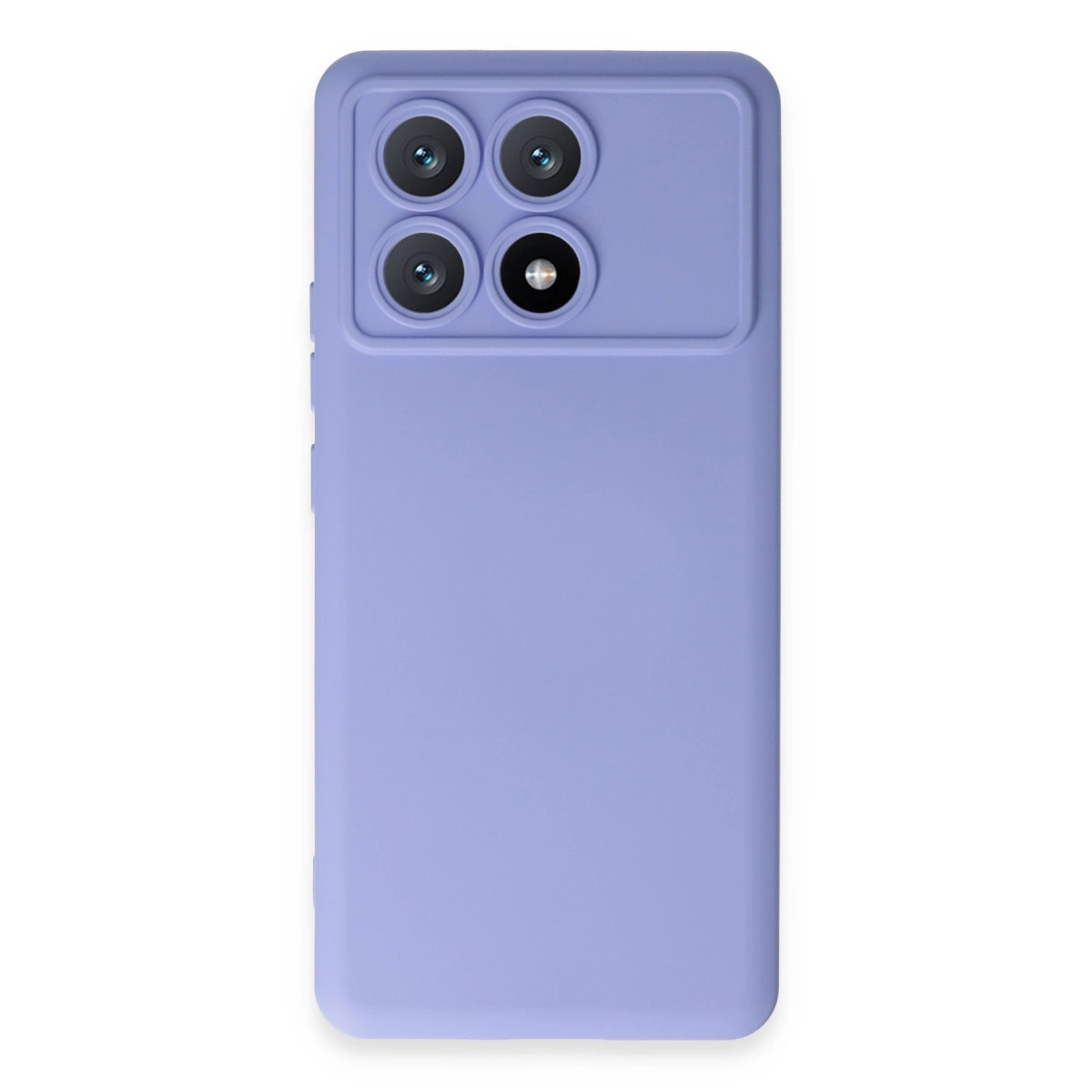 Arkada dört kamera lensi olan mor bir telefon kılıfı.