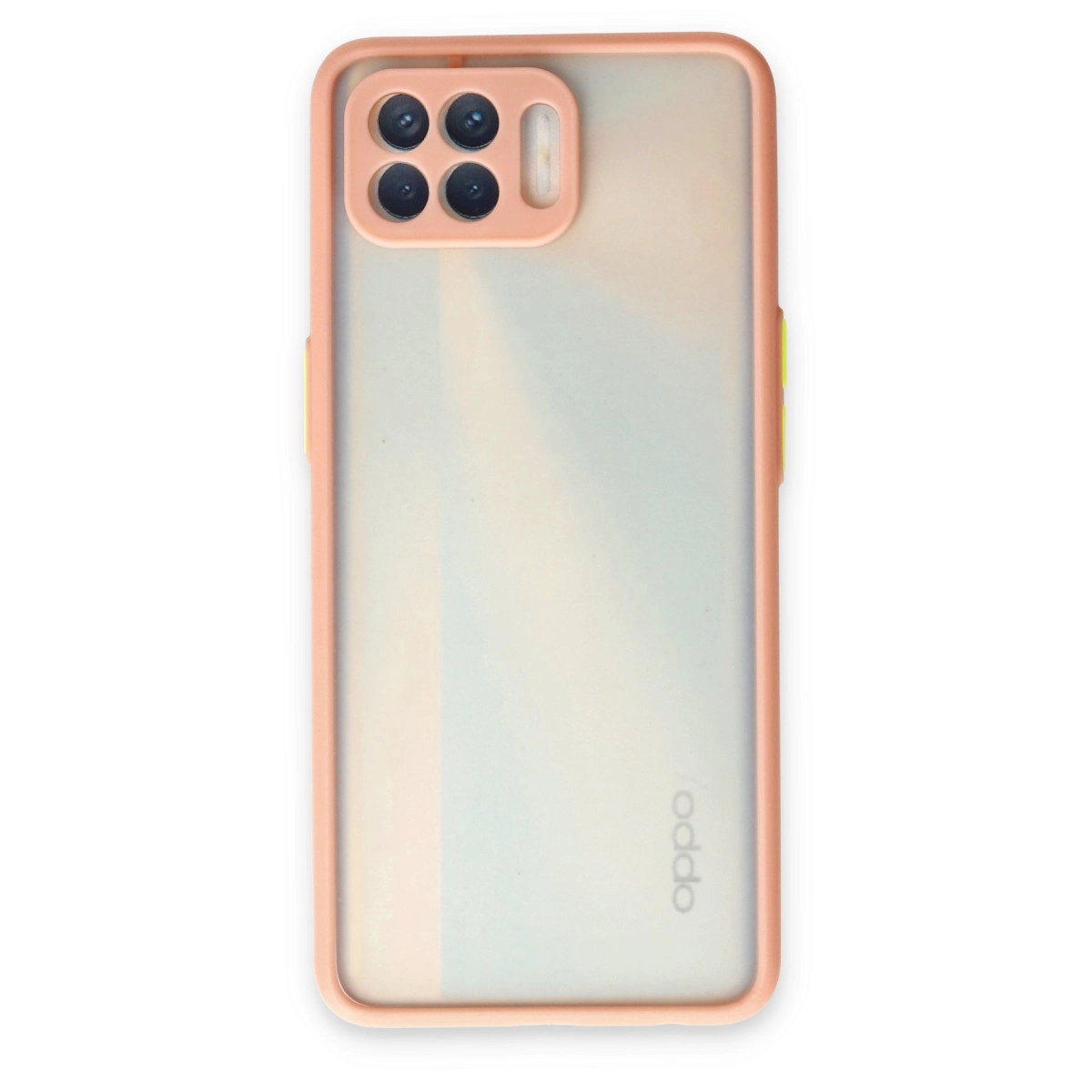 Turuncu çerçeveli şeffaf telefon kılıfı. Sol üstte dört kamera.