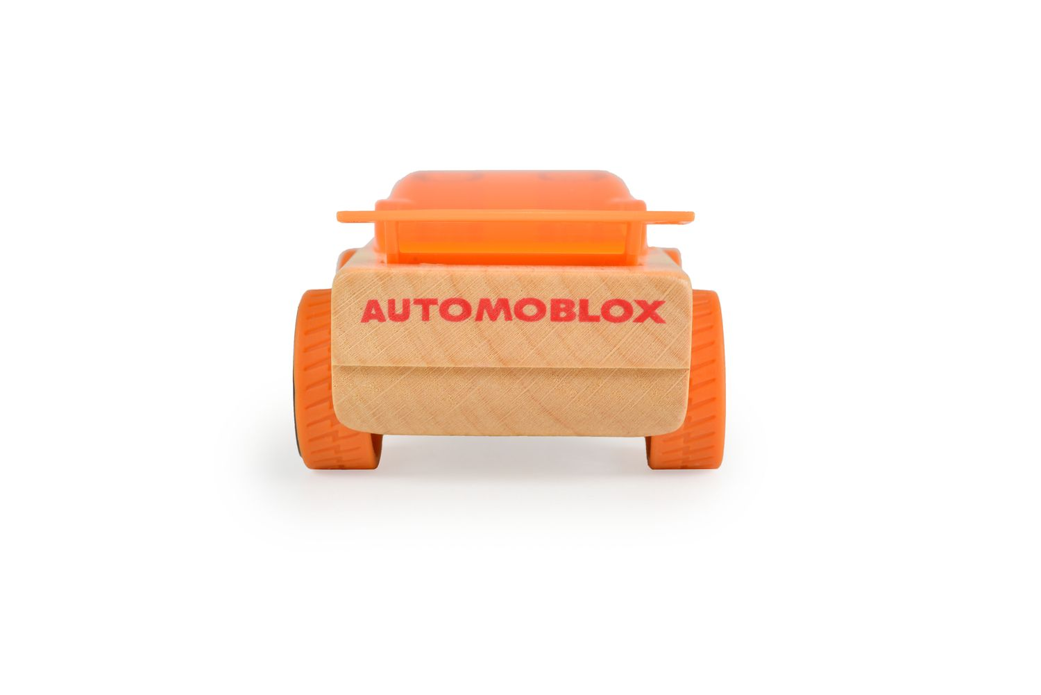 Ein orangefarner Holzspielzeugwagen mit der Aufschrift AUTOMBLOX.