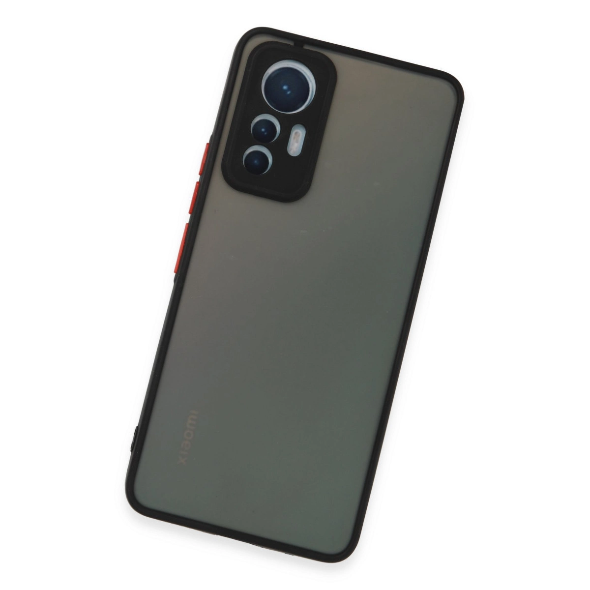 Beyaz arka plan üzerinde siyah çerçeveli ve kamera modüllü gri telefon.