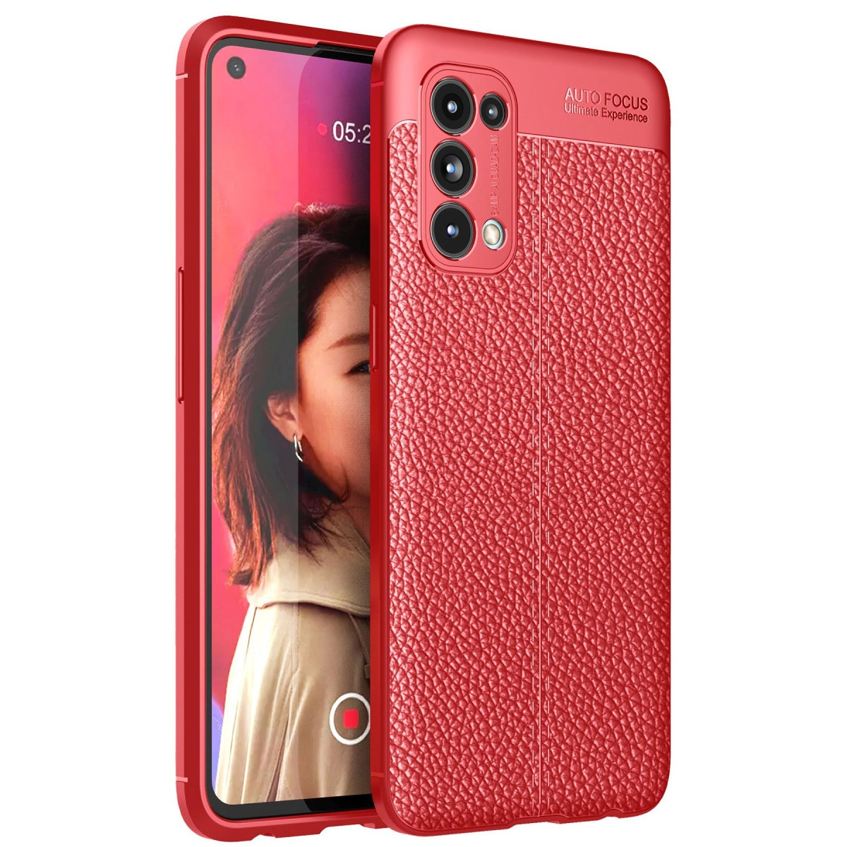Doku edilmiş deri kılıflı kırmızı telefon, üçlü kamera ve ekranda kadın görüntüsü.
