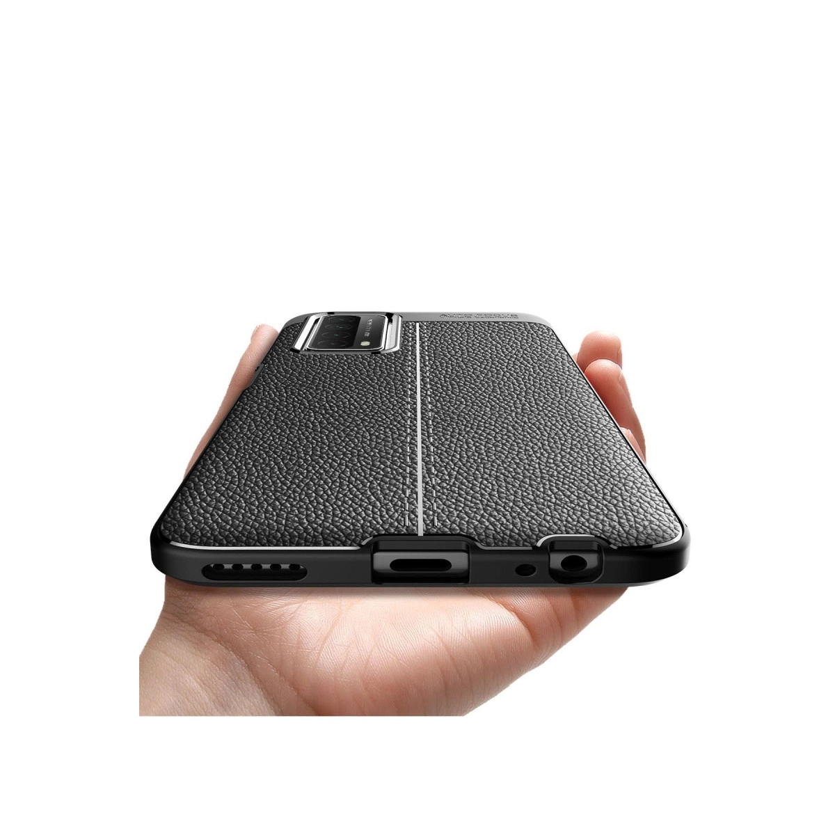 Siyah, deri dokulu telefon kılıfı bir elde tutuluyor.